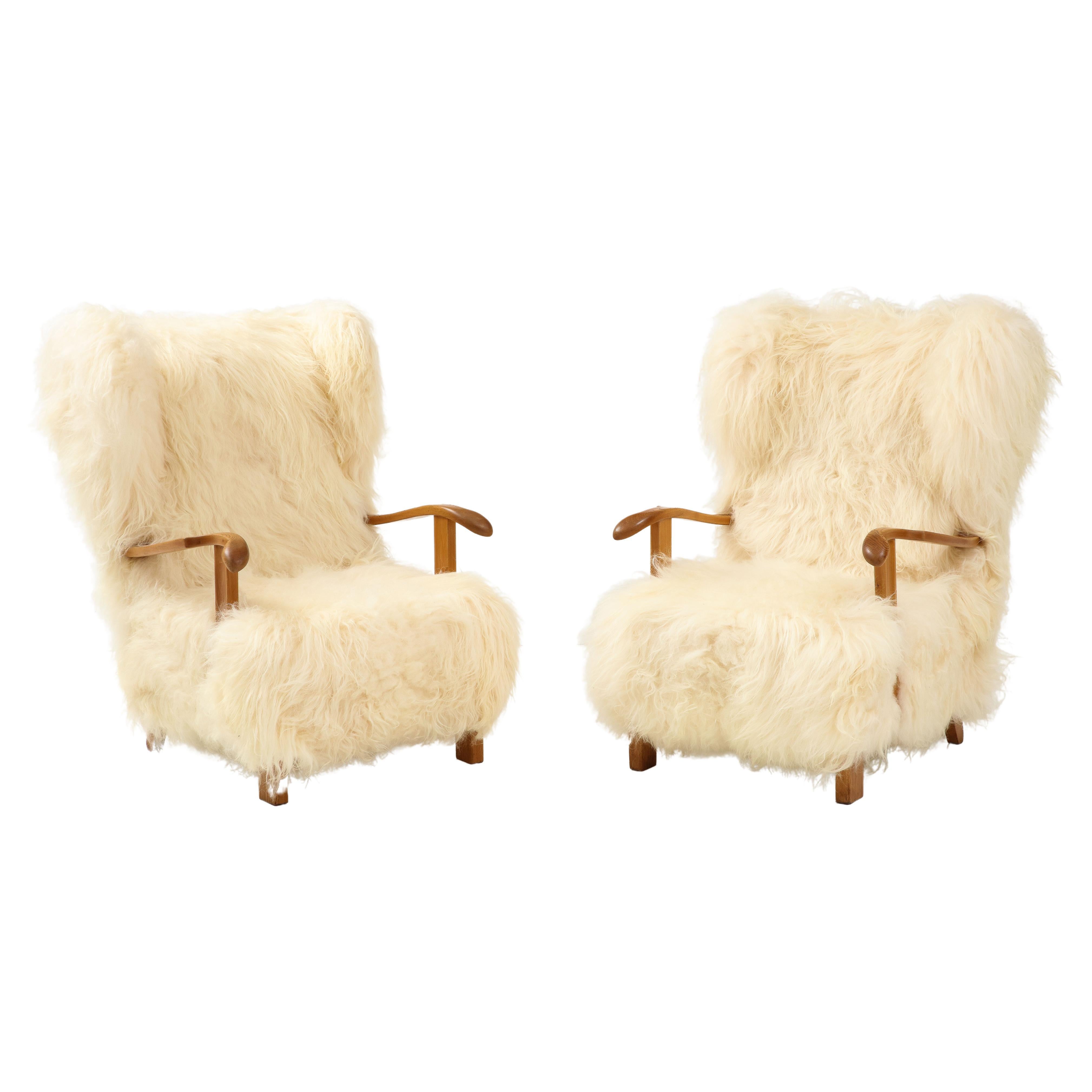 Fritz Hansen Rare Pair of Wingback Lounge Chairs Model 1582 in Sheepskin, 1930s