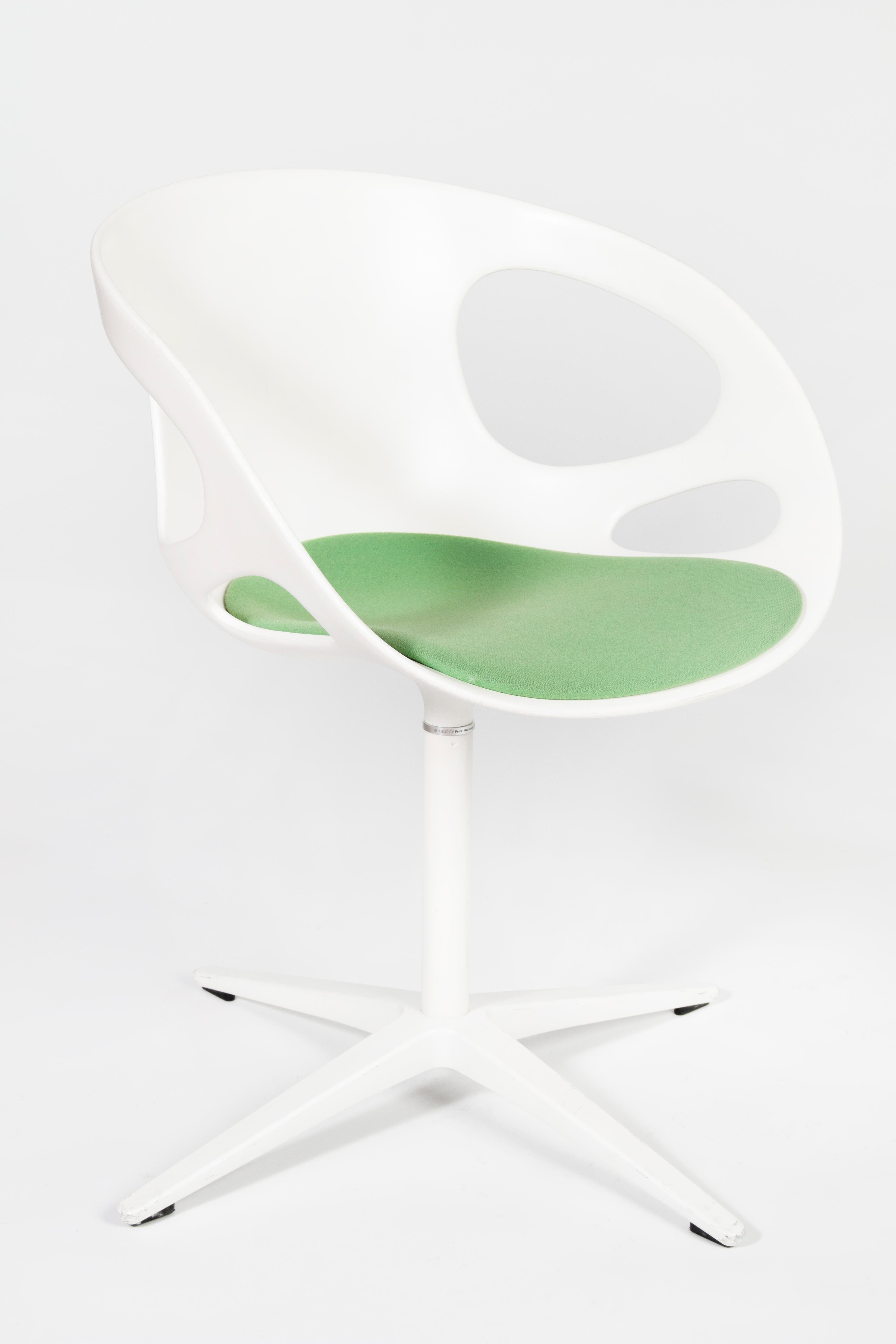 Fritz Hansen Rin Dining Swivel Chair Set by Hiromichi Konno For Sale 2
