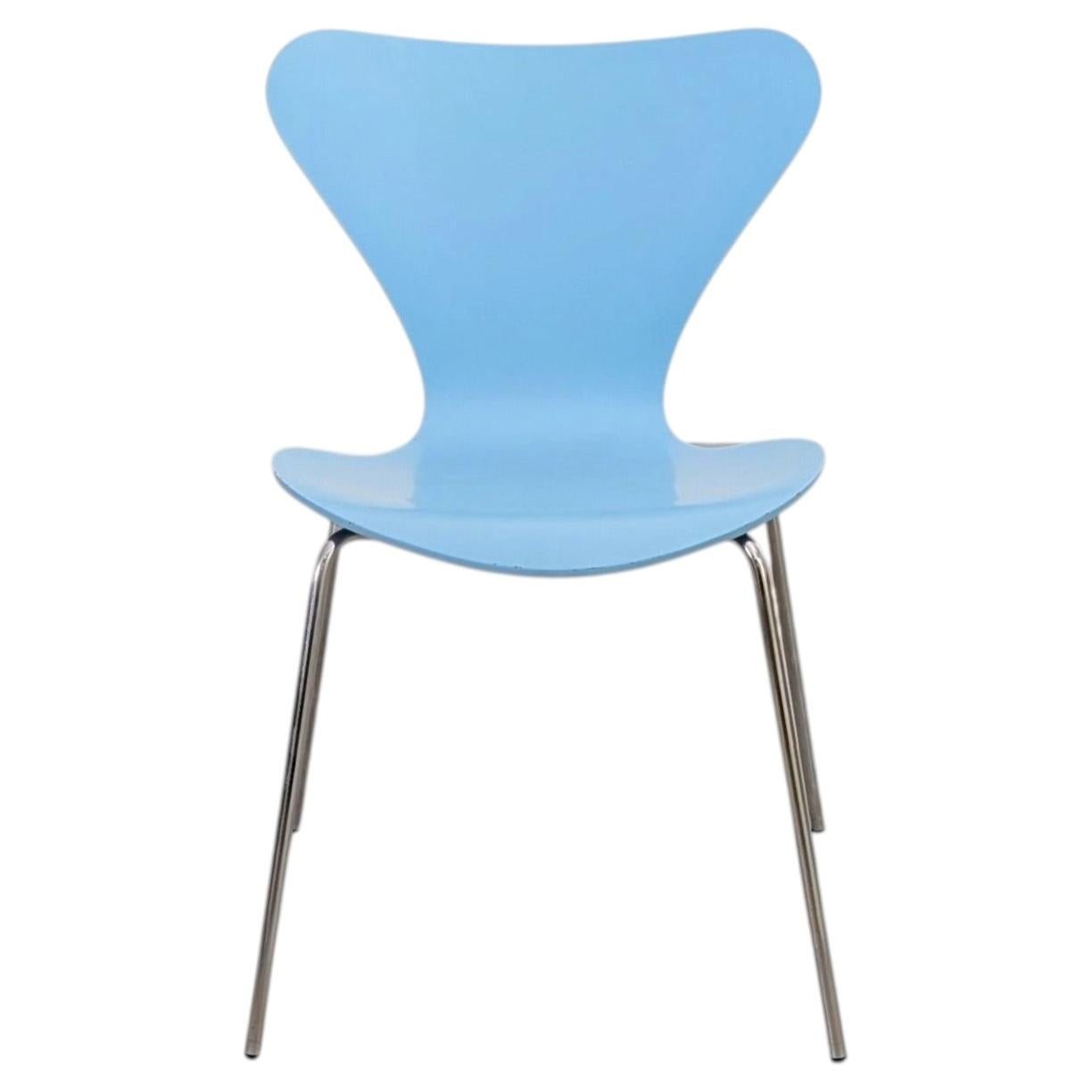 Fritz Hansen Serie 7 Stuhl hellblau 3107 Stuhl Arne Jacobsen