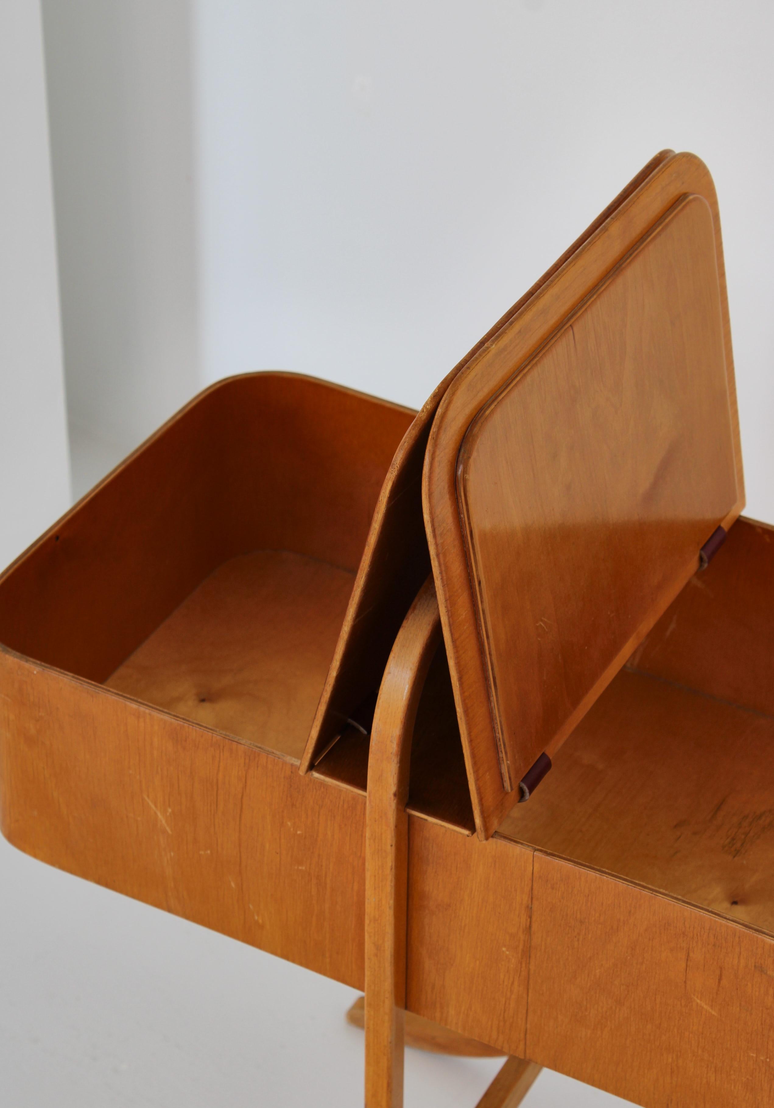 Boîte à couture Fritz Hansen en bois de hêtre et cuir par Søren Hansen, Danemark, 1933 en vente 4