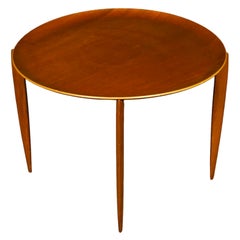 Fritz Hansen Beistelltisch