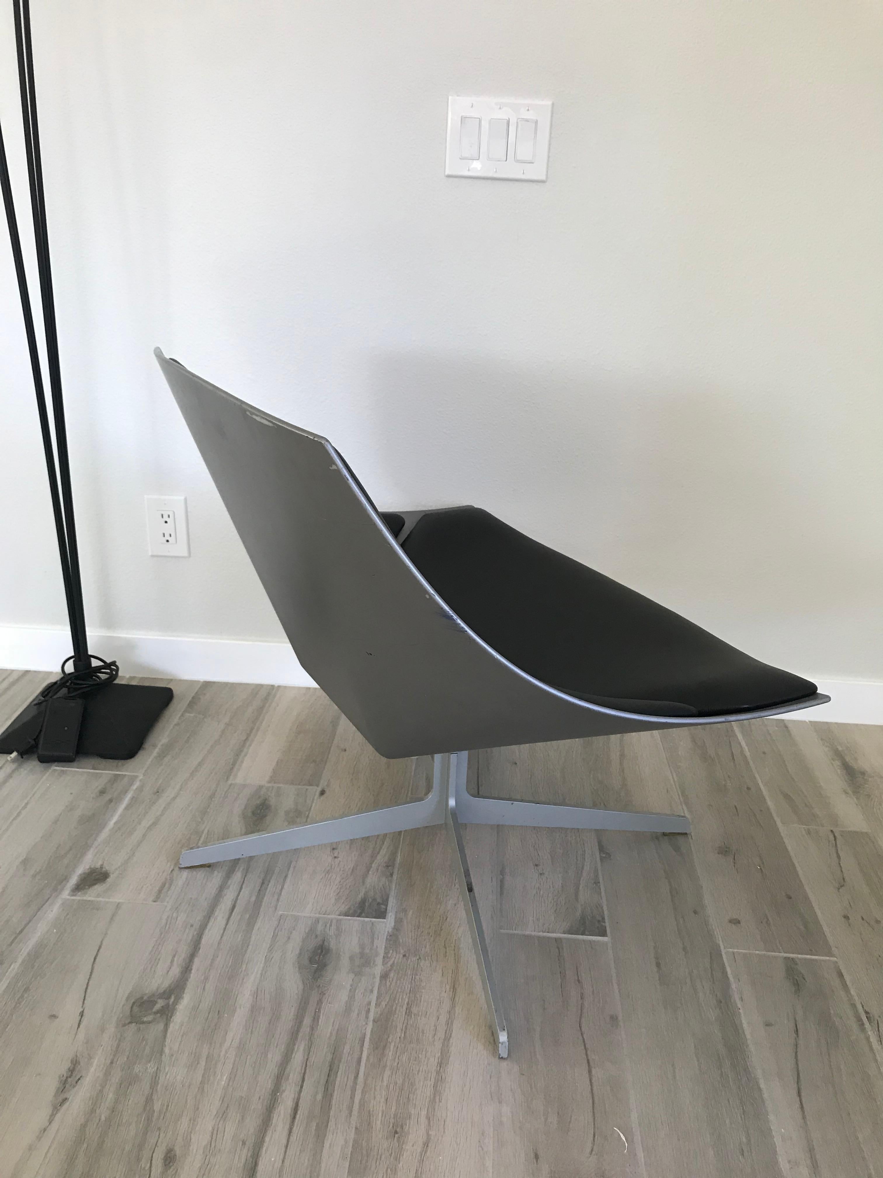 fritz hansen space chair