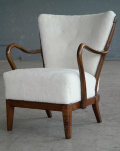Fritz Hansen Spindle Back Open Armrest Lounge Chair in Lambswool