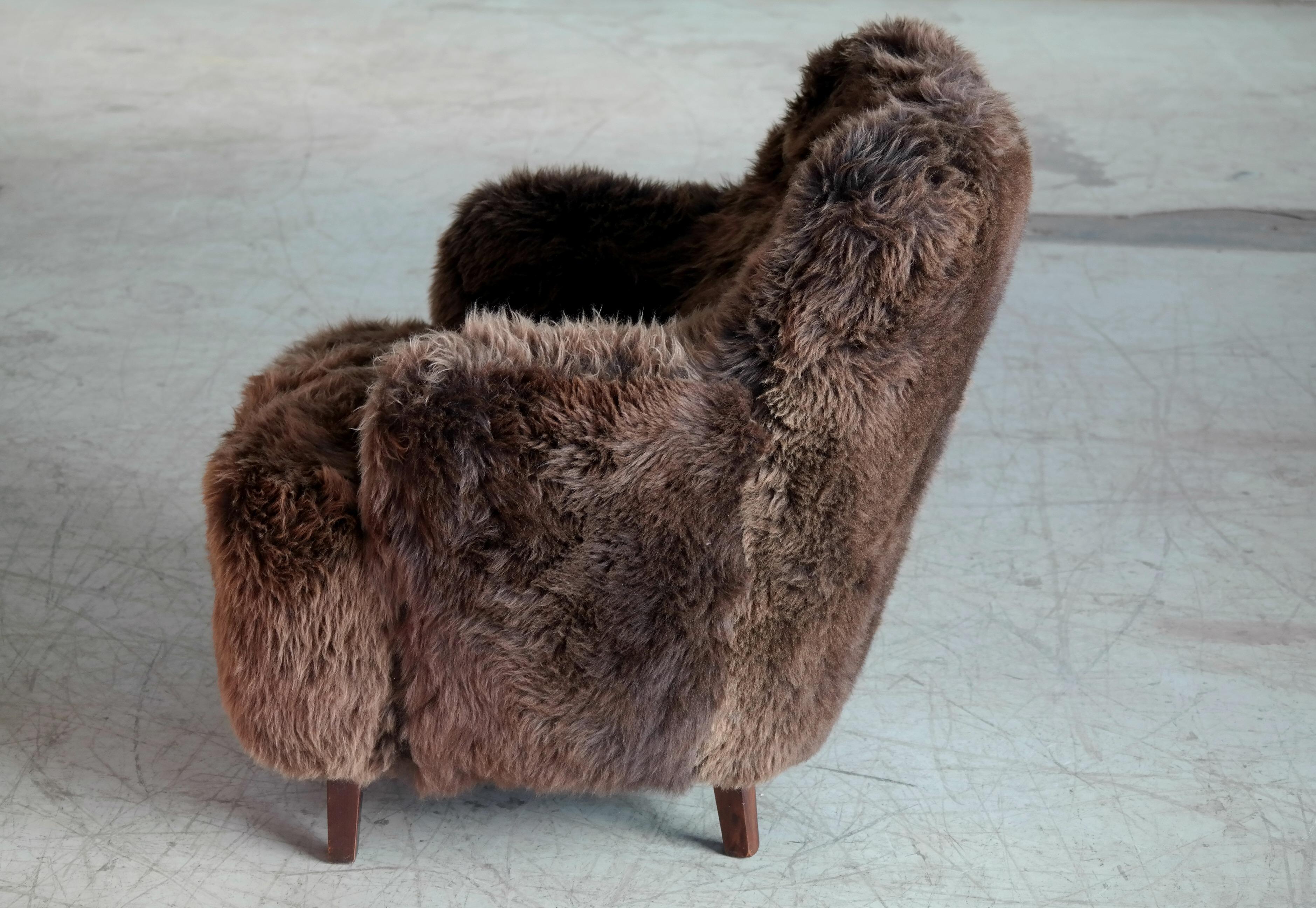 Mid-20th Century Fritz Hansen Style Danish 1950s Lounge Chair Covered in Icelandic Sheepskin