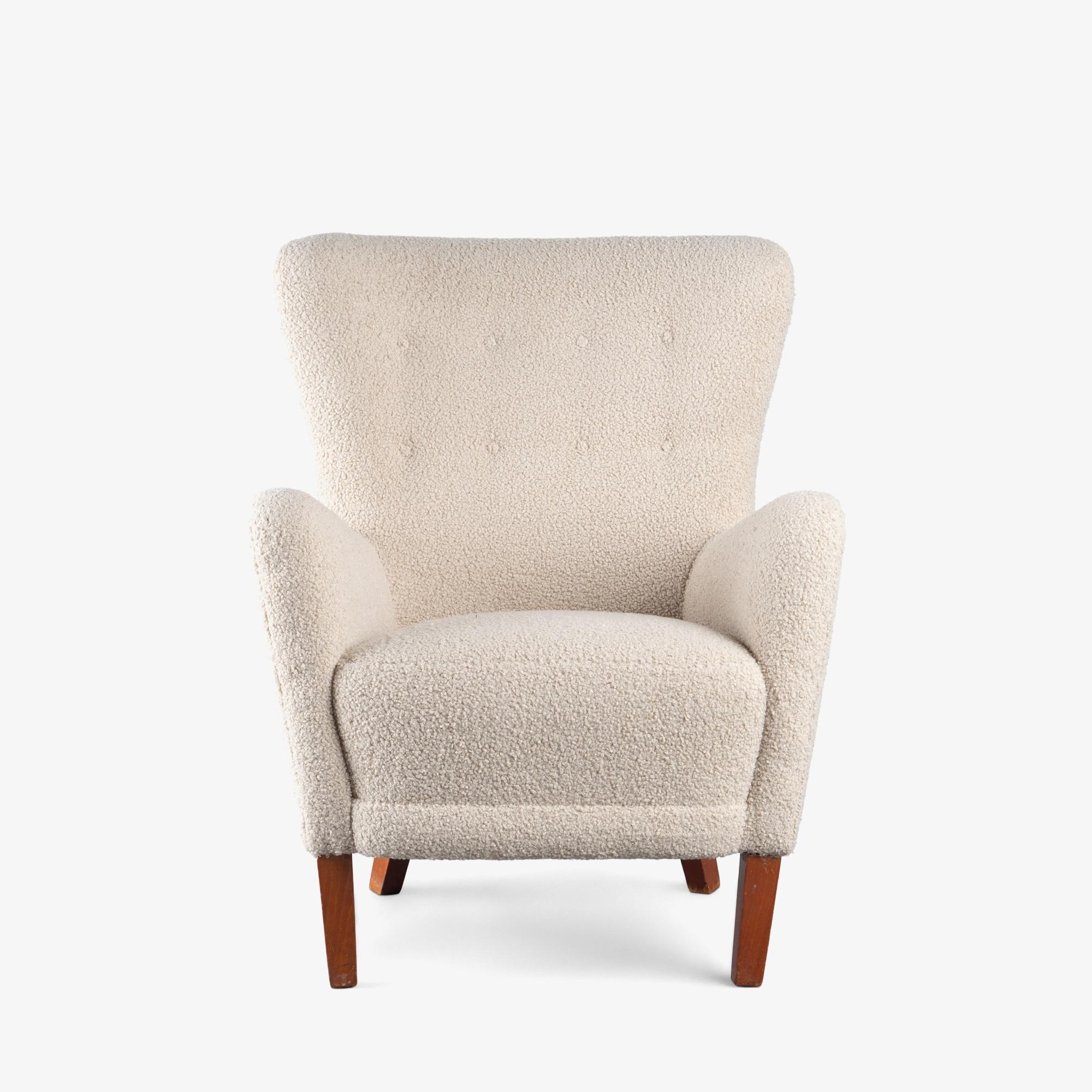 Danese Sedia ad ala danese in stile Fritz Hansen in finto shearling bouclé in vendita