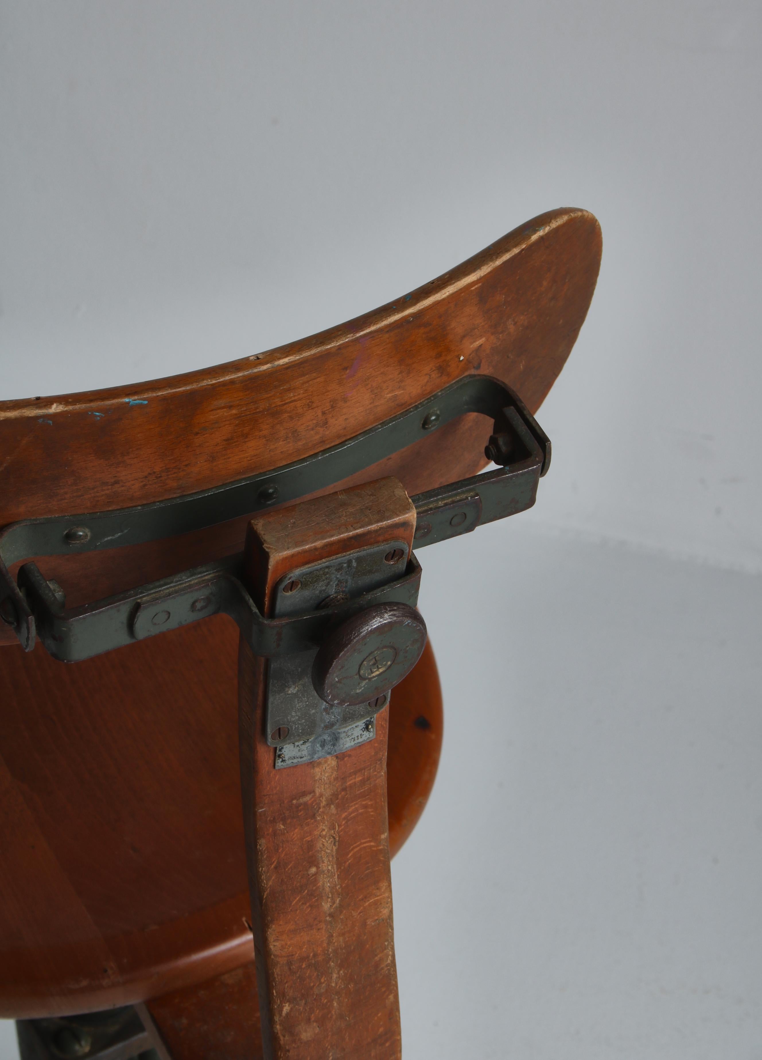 Fritz Hansen Swivel Desk Chair Bauhaus Style Tube Steel and Beechwood, 1930s For Sale 8