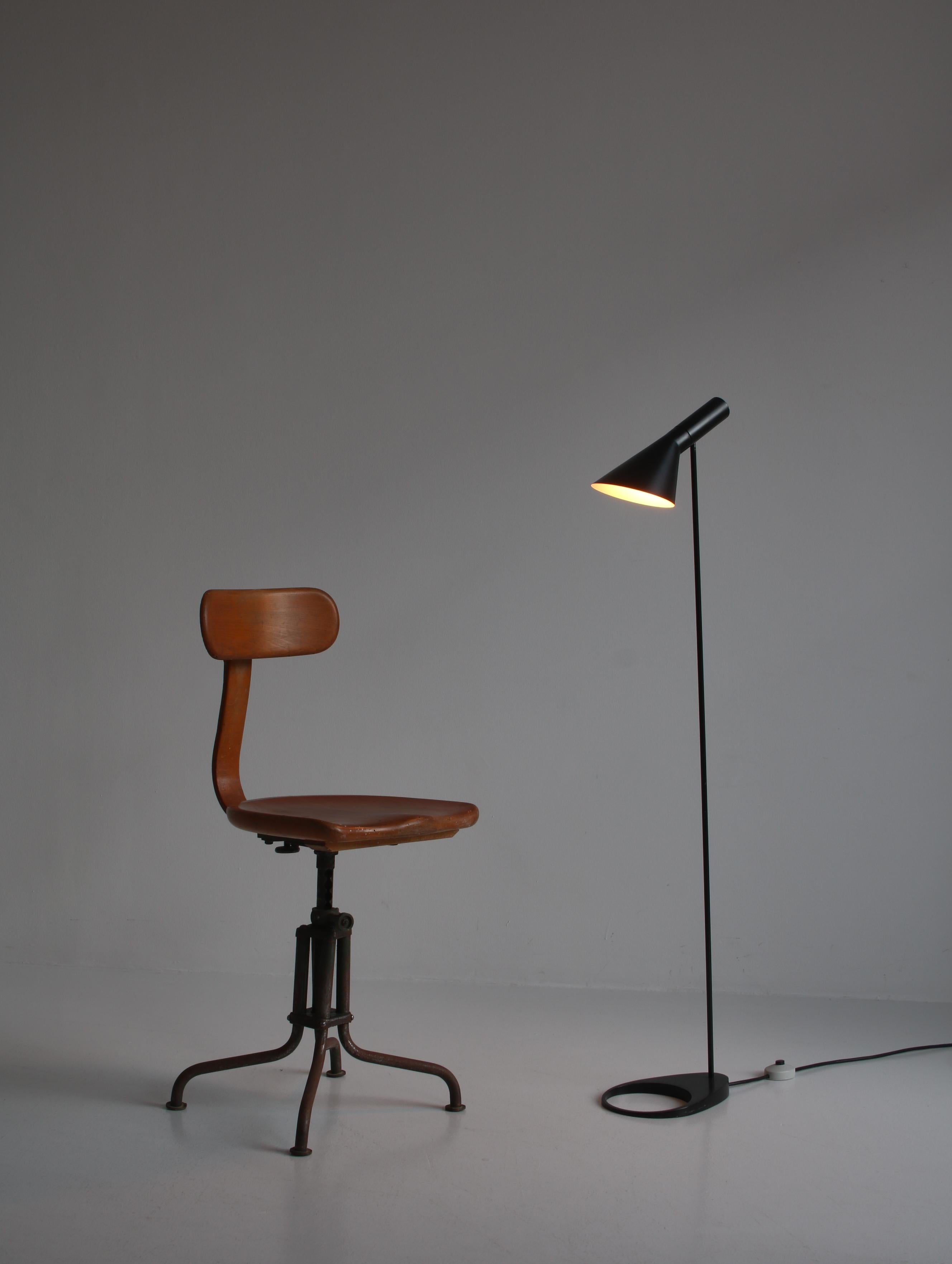 Fritz Hansen Swivel Desk Chair Bauhaus Style Tube Steel and Beechwood, 1930s For Sale 11