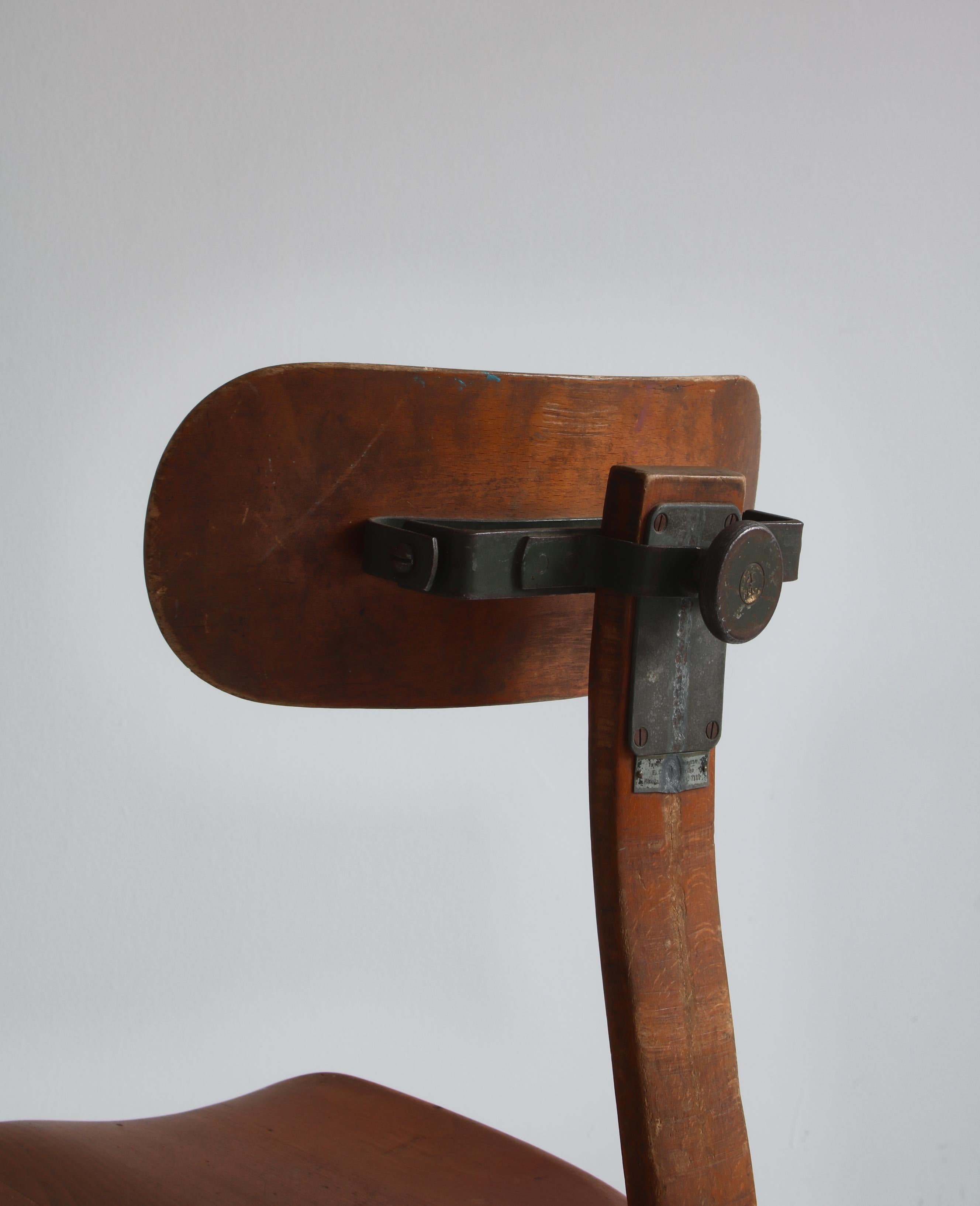 Fritz Hansen Swivel Desk Chair Bauhaus Style Tube Steel and Beechwood, 1930s For Sale 2