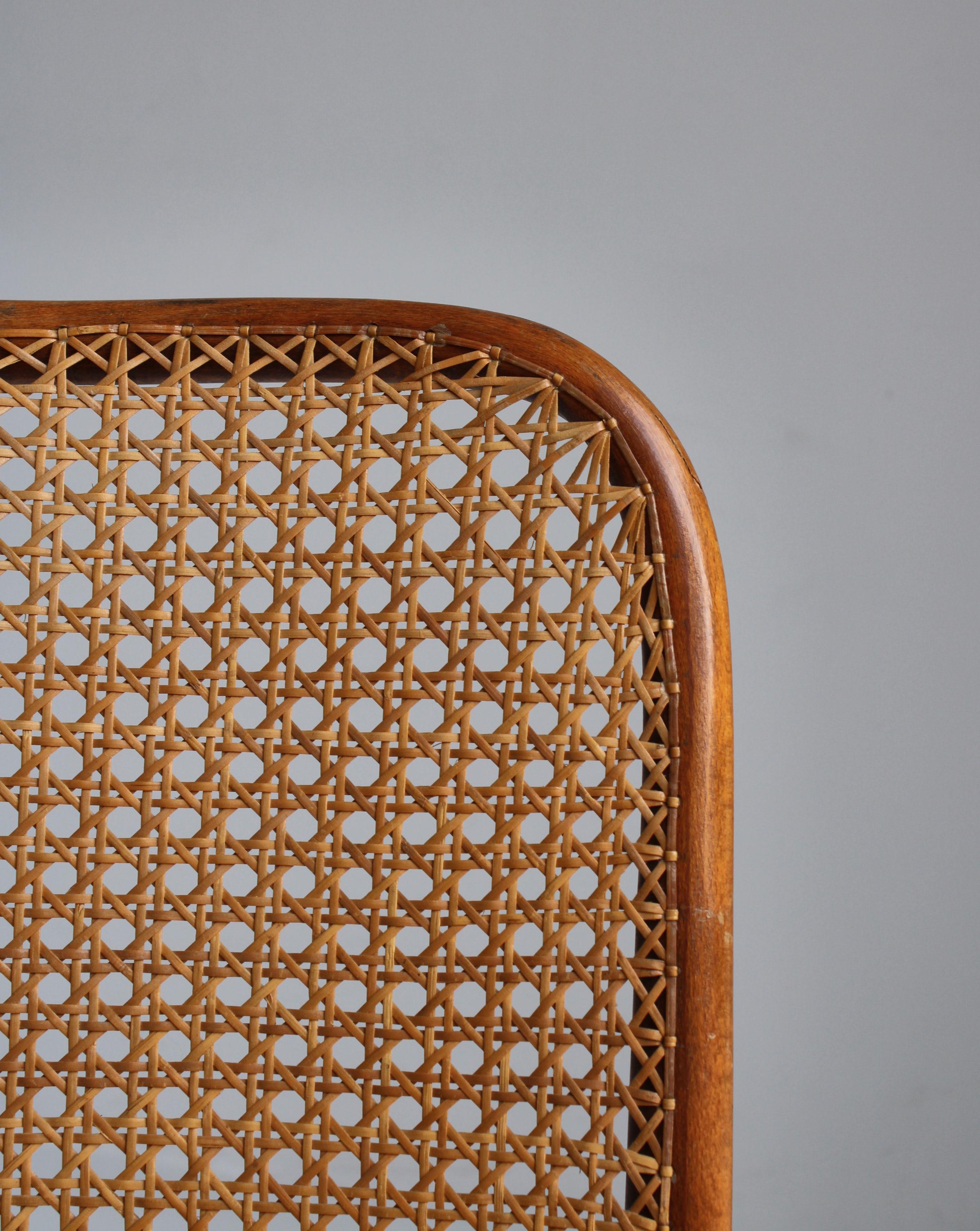 Fritz Hansen Thonet 811 Chair by Josef Hoffmann in Bentwood and Cane, 1930s 4