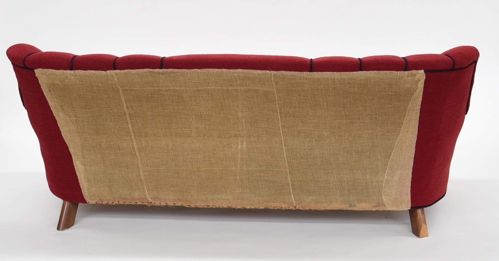 Fritz Hansen Three-Seat Sofa Model 1669a Red 3-Seat Couch 1940s Midcentury 1