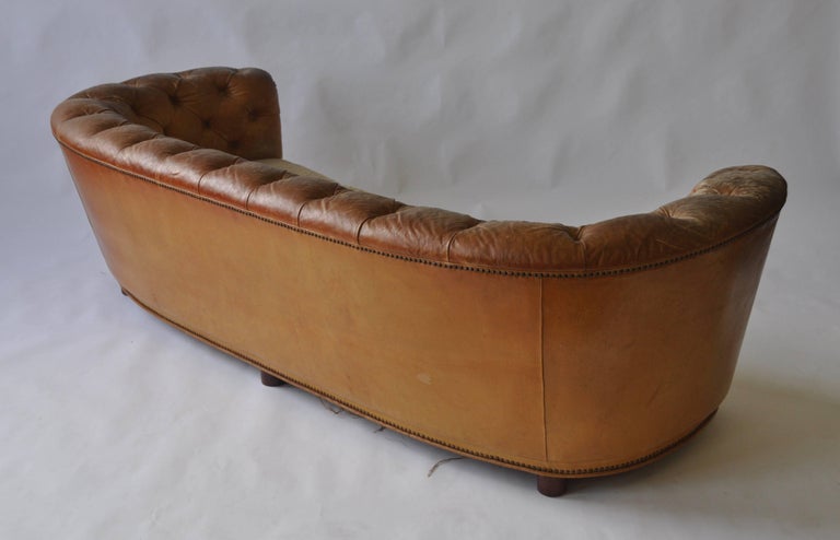 Mid-20th Century Fritz Hansen Tufted Light Brown Leather and Suede Sofa For Sale