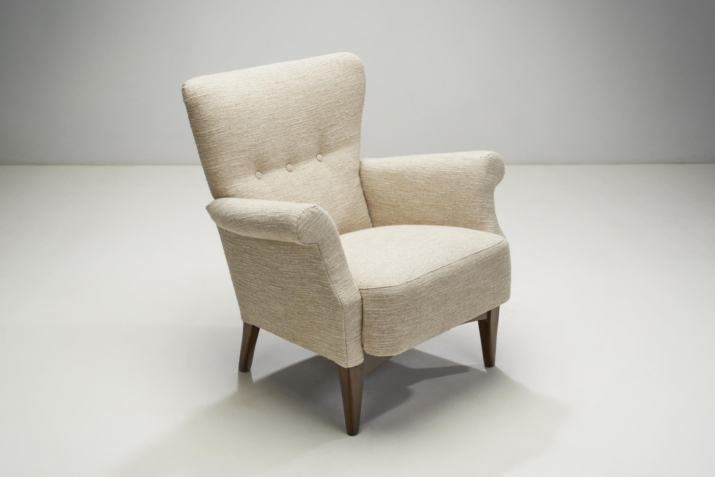 Fritz Hansen Upholstered Armchairs with Rolled Arms, Denmark ca 1940s 3