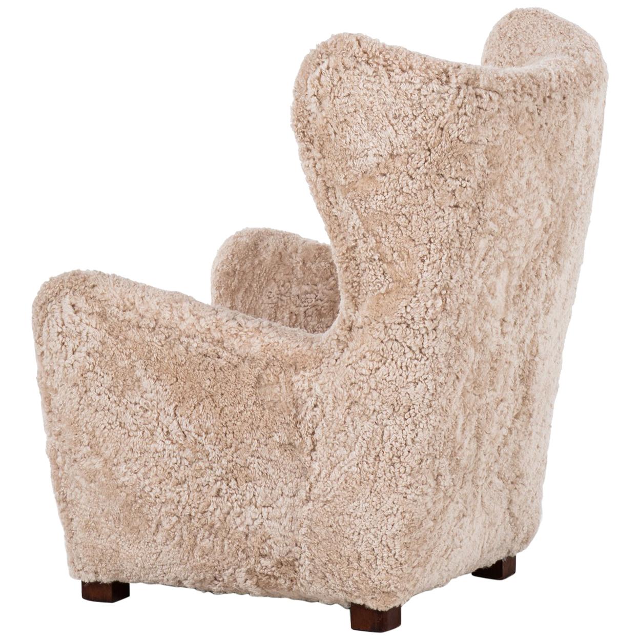 Fritz Hansen Wingback Easy Chair Model 1672 in Sheepskin and Oak