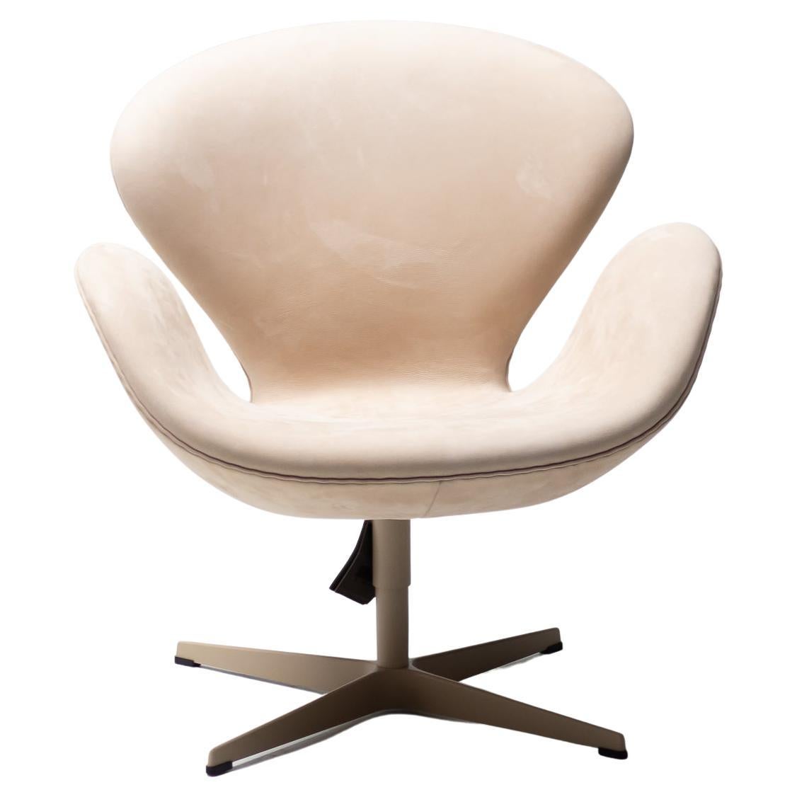 Fritz Hansen’s Choice Limited Edition Swan Chair by Arne Jacobsen