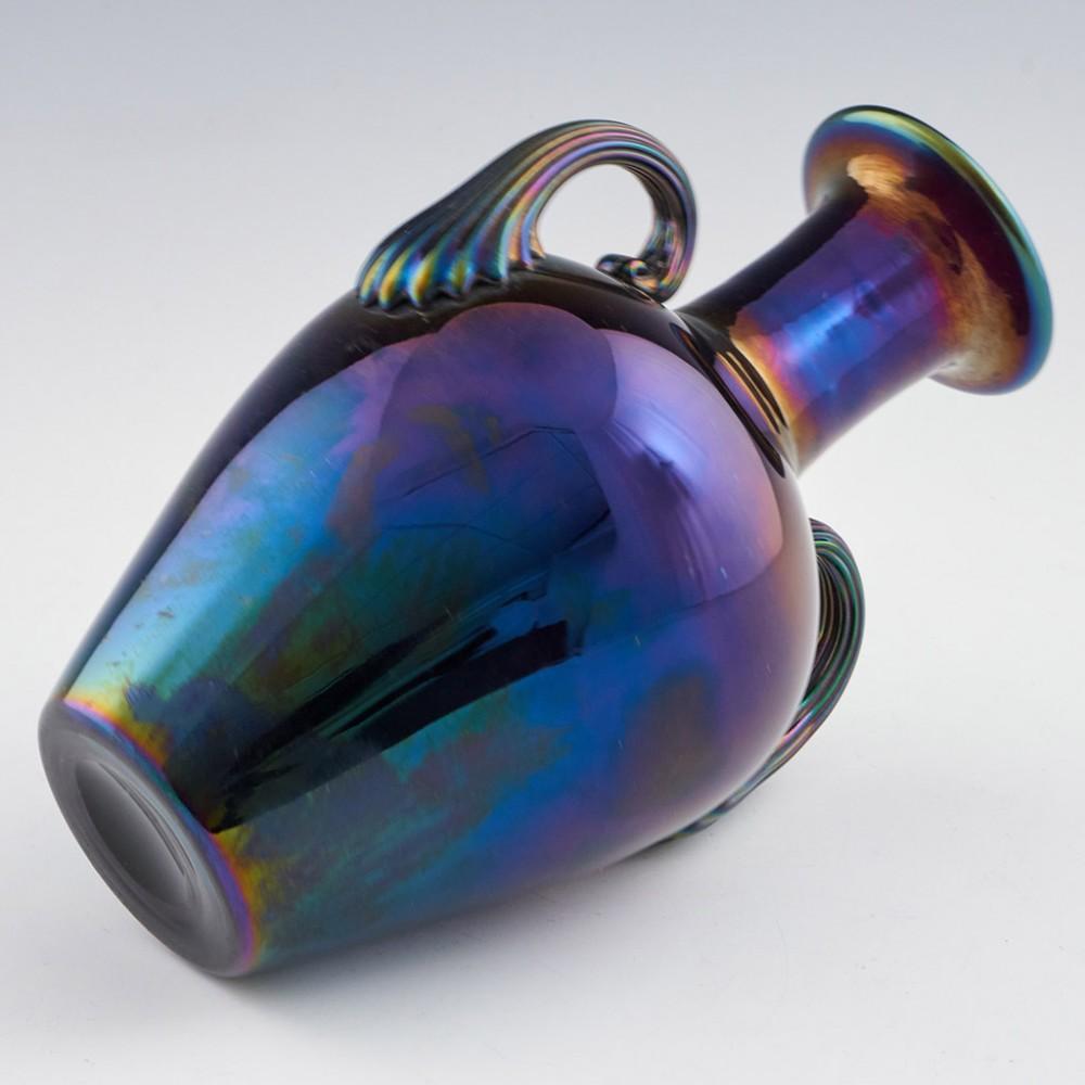 20th Century Fritz Heckert Max Rade Iridised Glass Amphora c1900