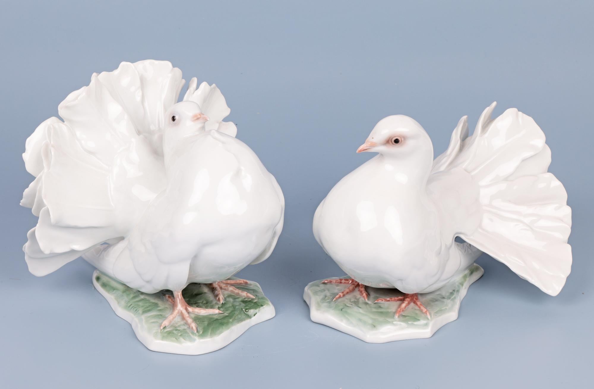 Fritz Heidenreich Rosenthal Mid-Century Large Pair Porcelain Doves For Sale 2
