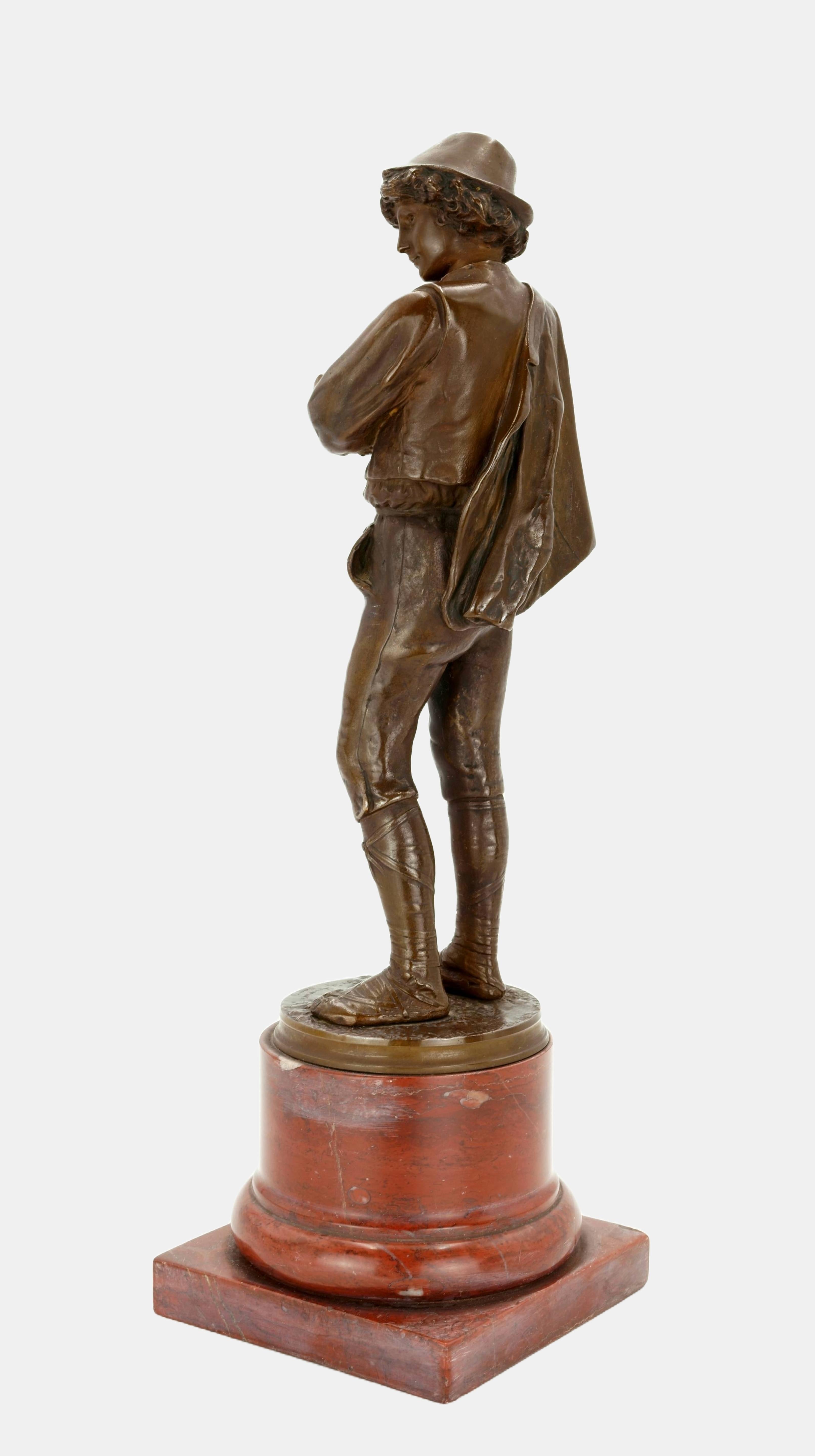 Young Roman / - Youthful Sprezzatura - - Gold Figurative Sculpture by Fritz Heinemann