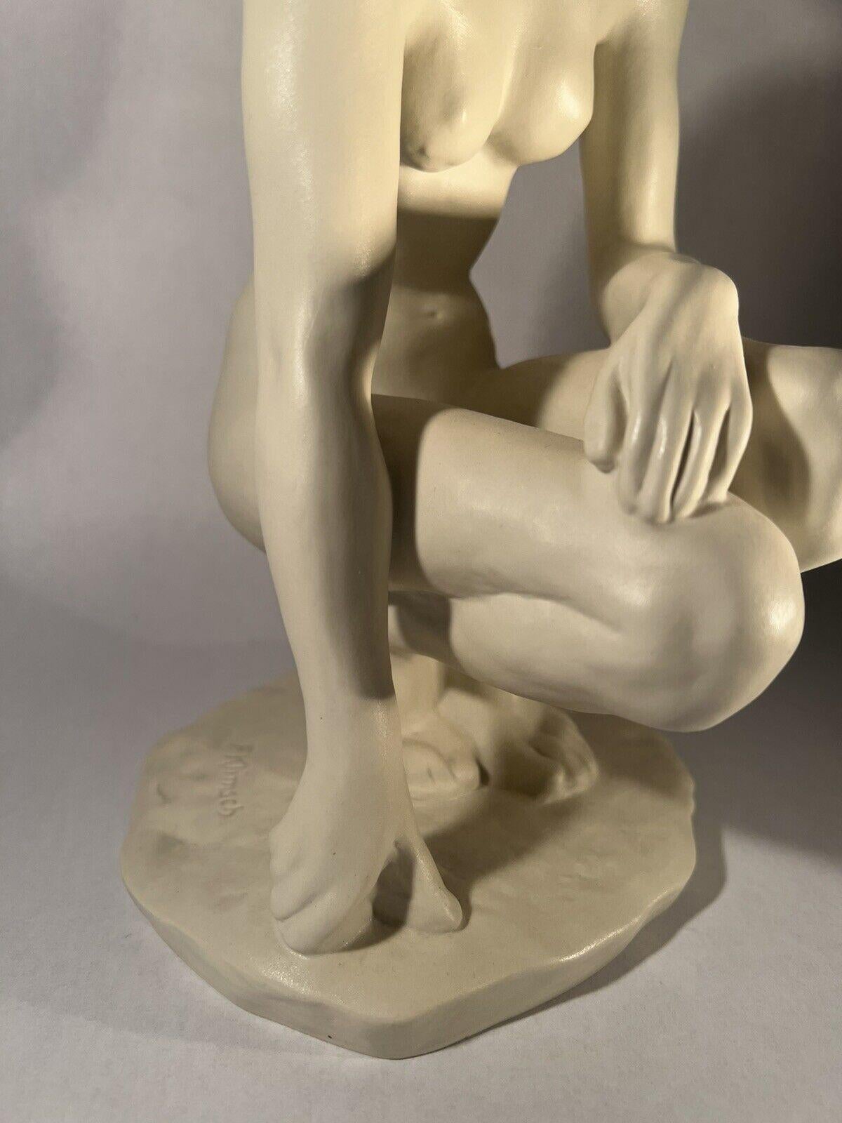 Art Deco Fritz Klimsch Rosenthal Biscuit Porcelain “Crouching Women” Circa 1940 Sculpture For Sale