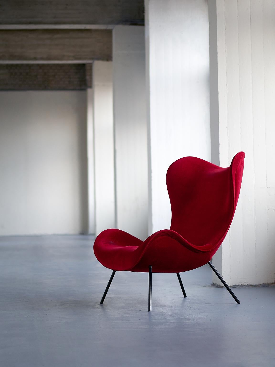 Fritz Neth 'Madame' Lounge Chair in Red Velvet for Correcta, Germany, 1950s 3