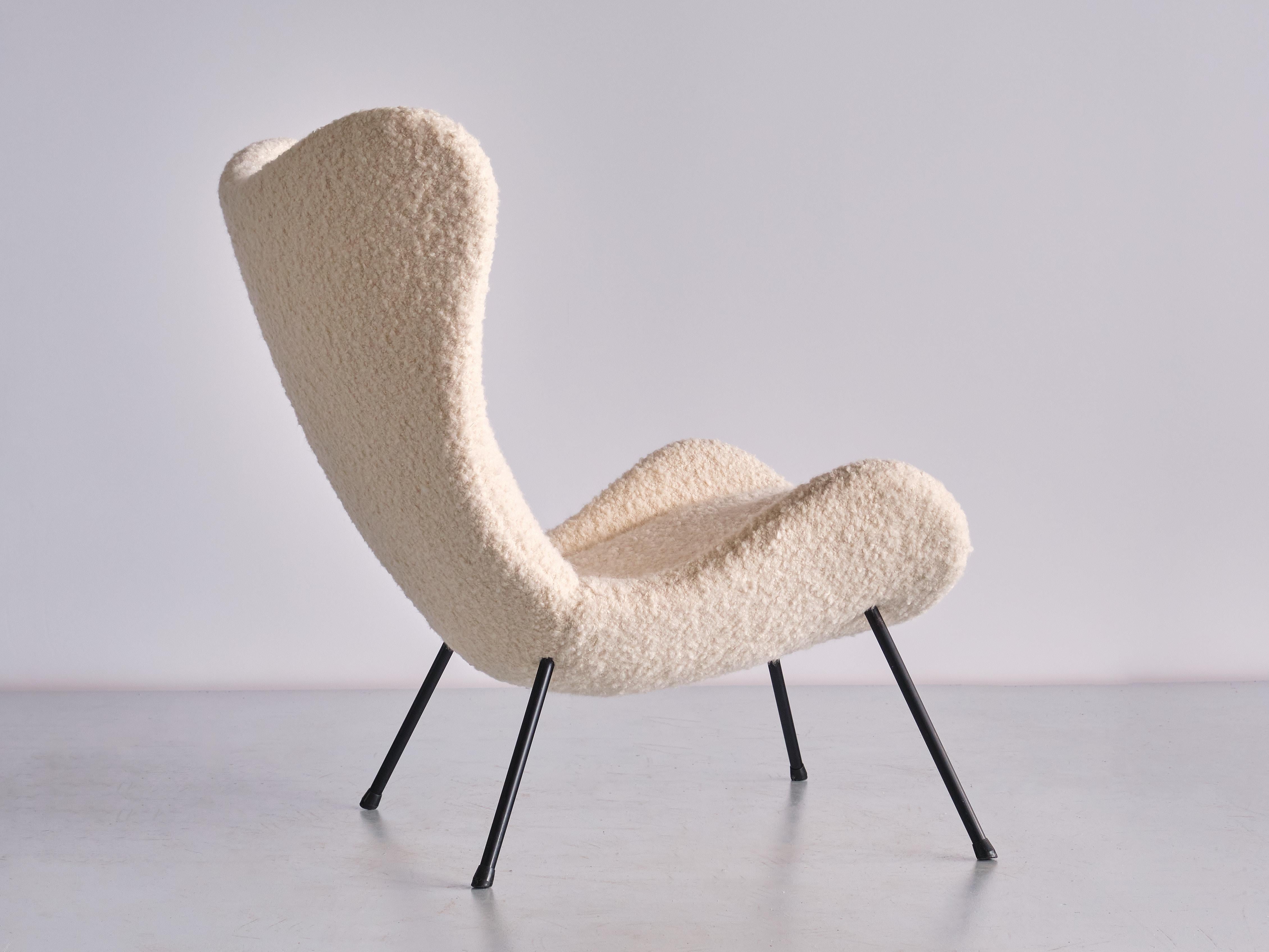 Fritz Neth 'Madame' Lounge Chair in White Nobilis Bouclé, Correcta Germany, 1958 For Sale 4
