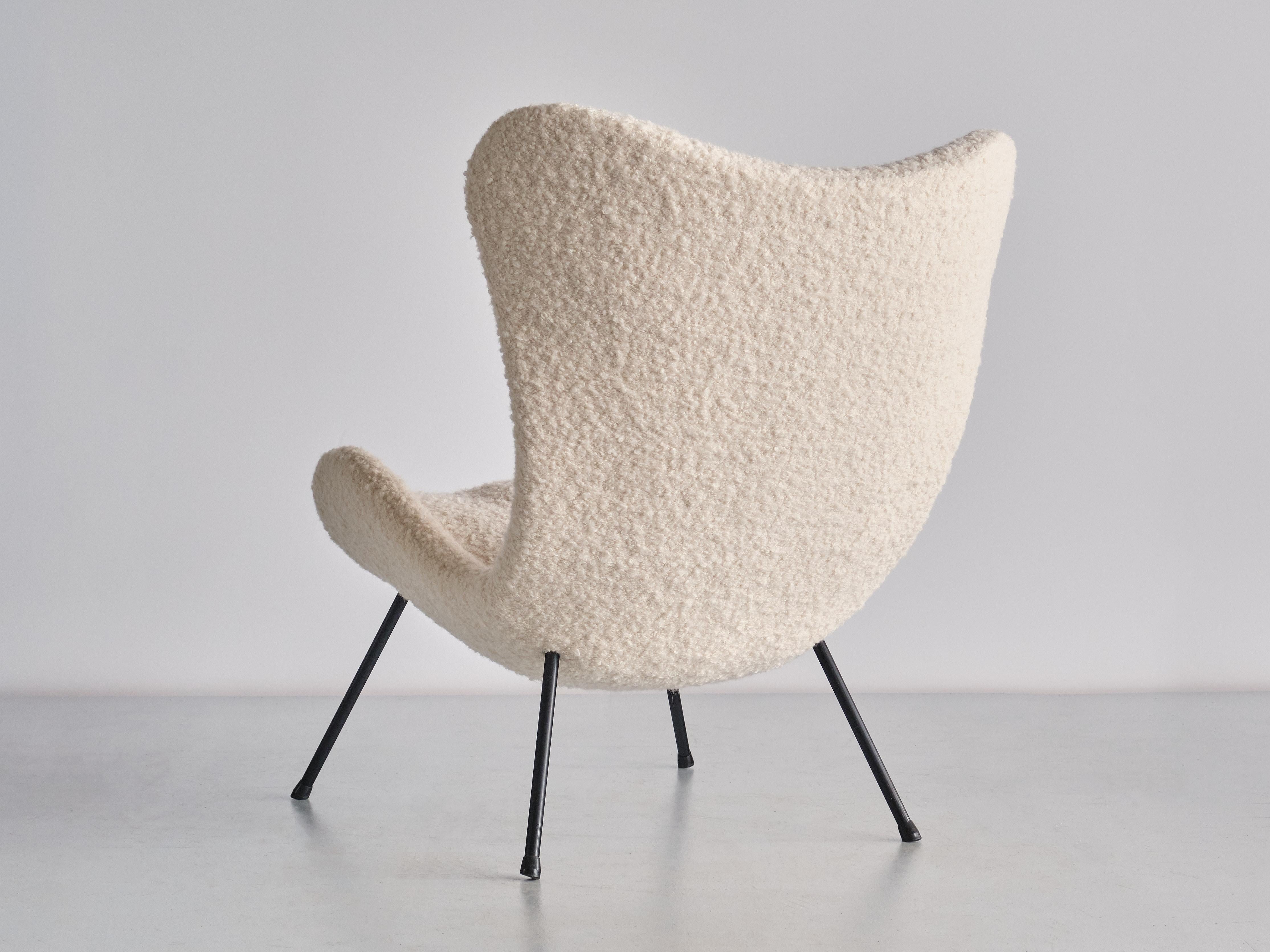 Fritz Neth 'Madame' Lounge Chair in White Nobilis Bouclé, Correcta Germany, 1958 For Sale 2