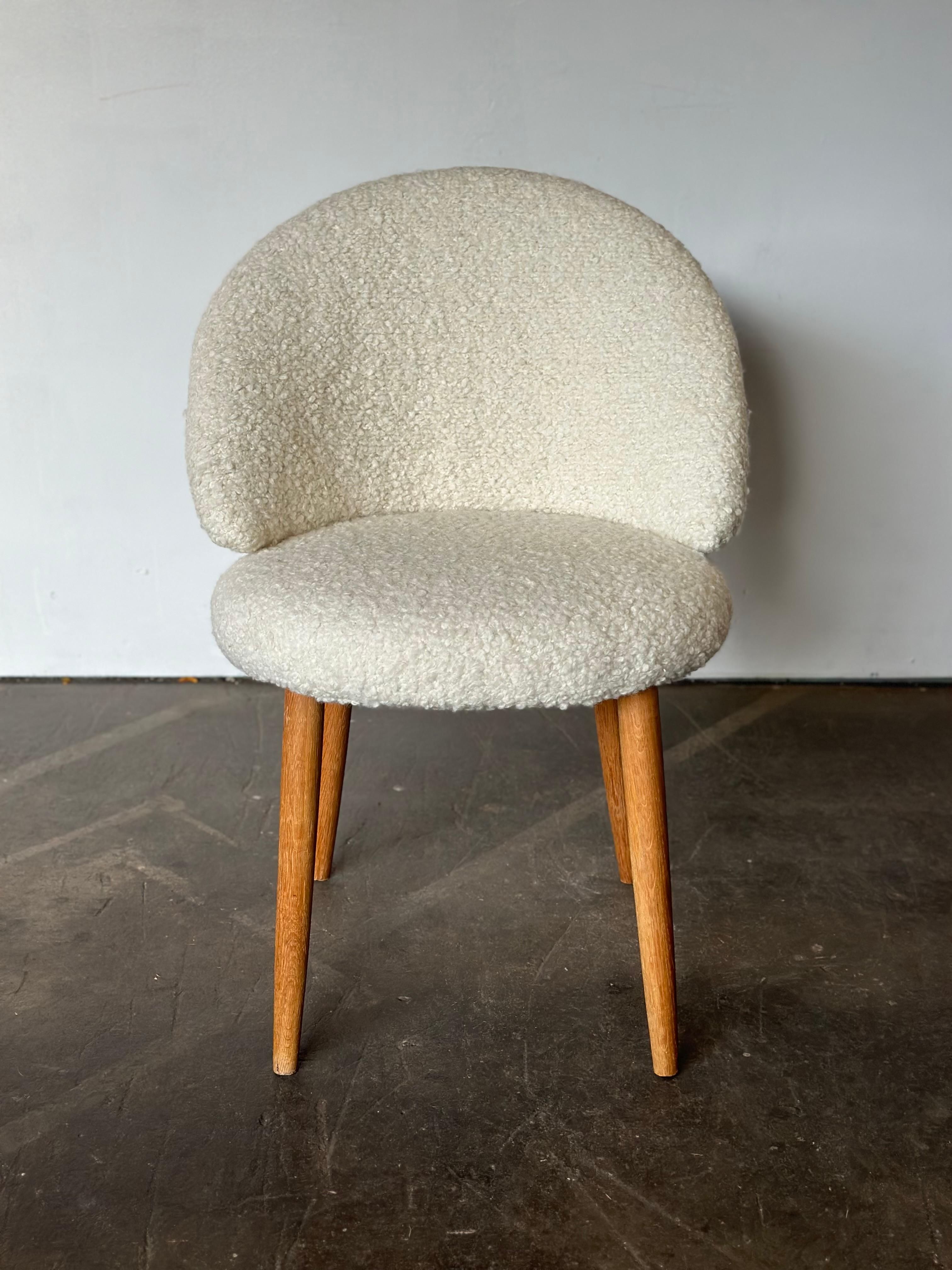 Bouclé Frode Holm attr. Sedia Vanity in Boucle Avorio &New in vendita