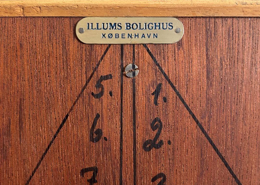 Frode Holm for Illums Bolighus Danish Rosewood Bookcase Cabinets For Sale 8