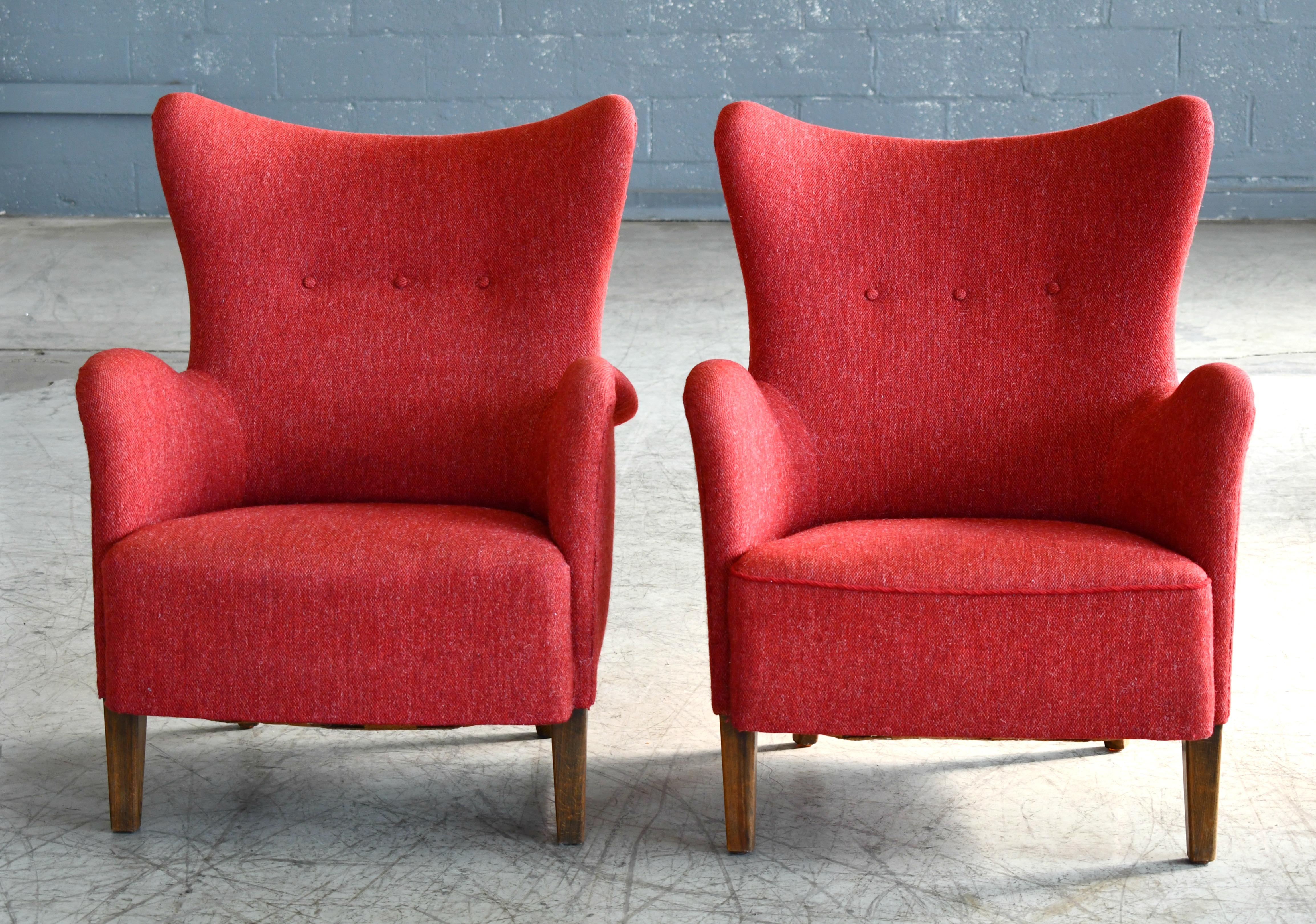 Mid-20th Century Frode Holm Pair of Danish 1940s Lounge Chairs for Illums Original Sales Tag
