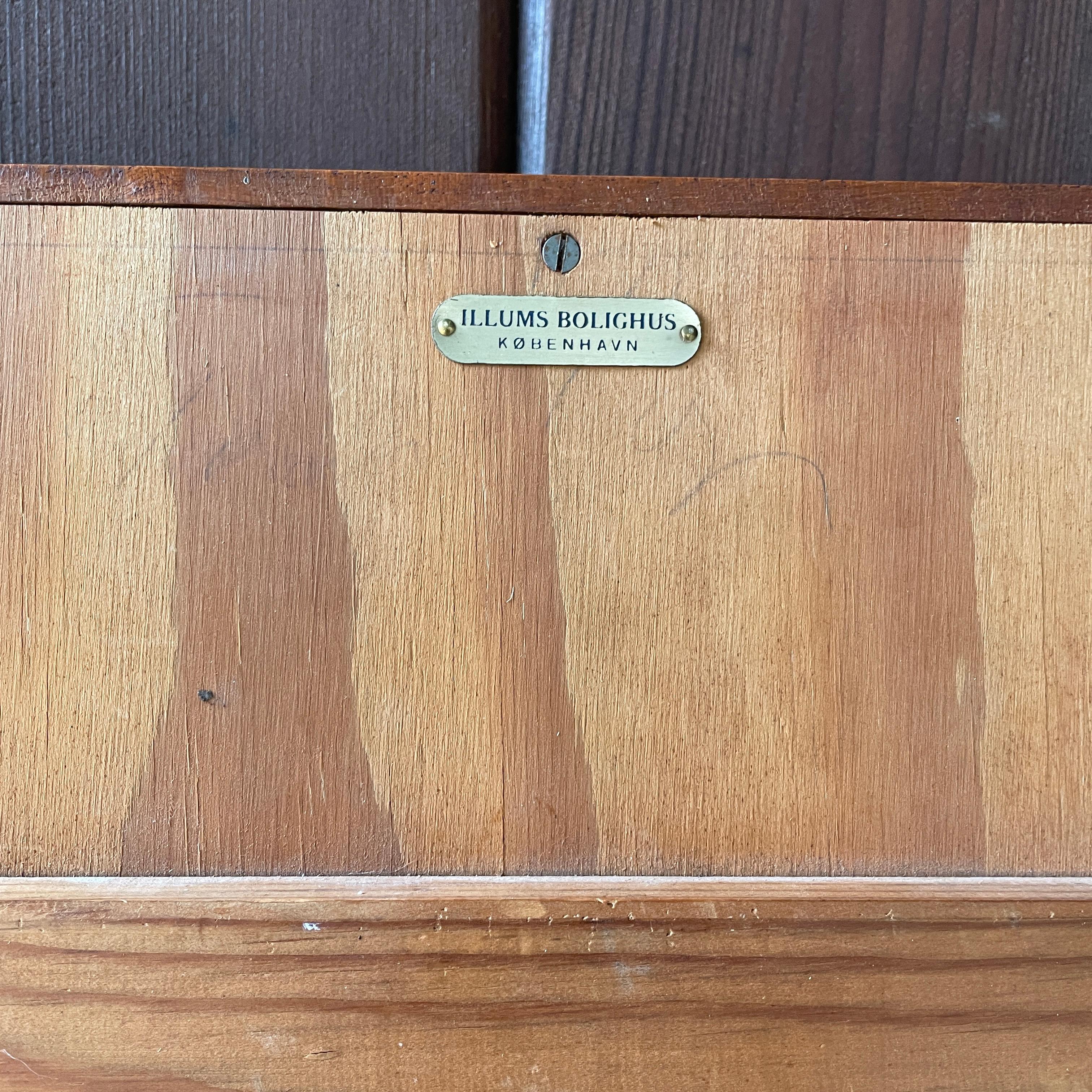 Specchio pieghevole da parete o da tavolo Frode Holm Teak di Illums Bolighus Vintage Danish in vendita 7