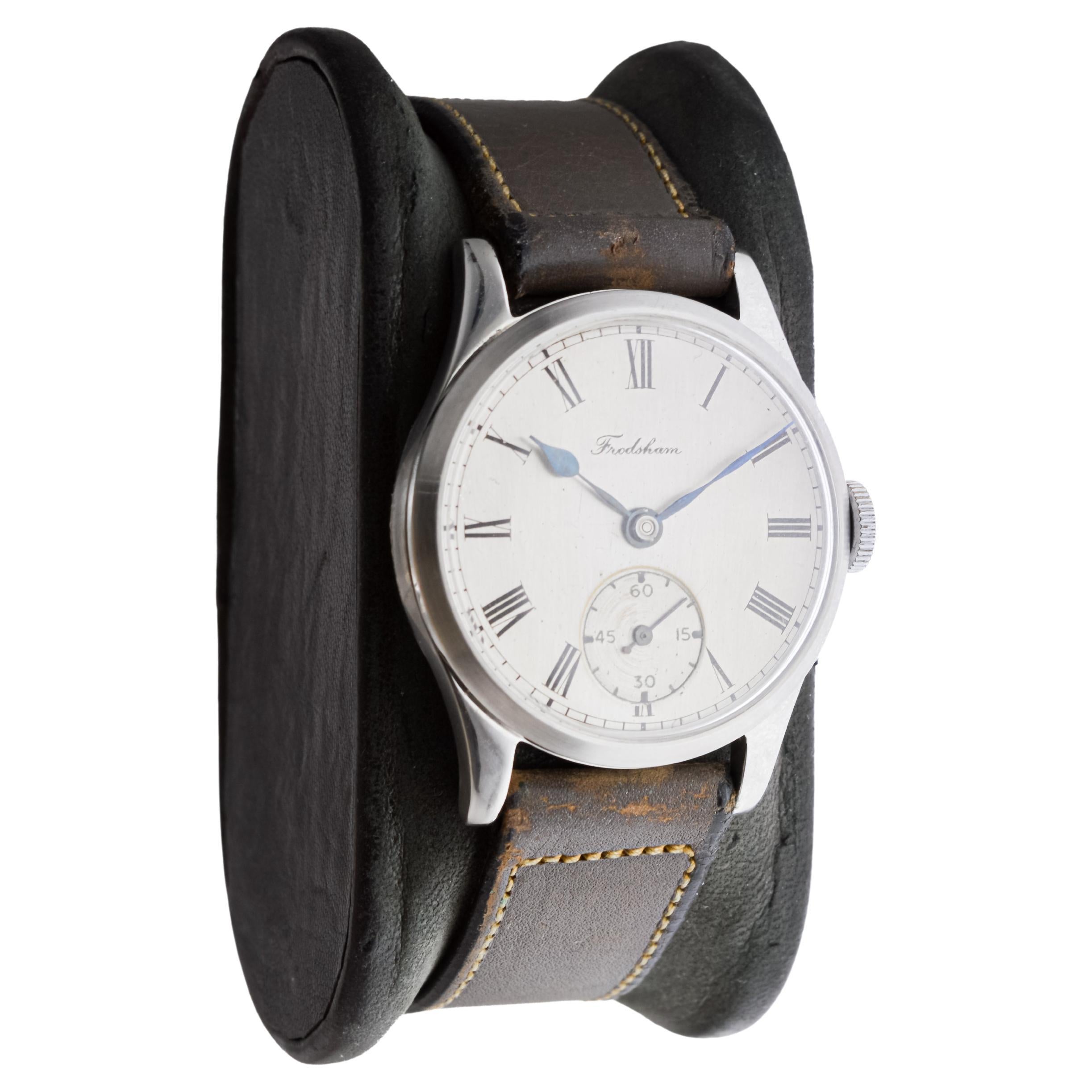 FACTORY / HOUSE: Frodsham Watch Company
STYLE / REFERENCE: Art Deco / Reference 1355
METAL / MATERIAL: Stainless Steel 
CIRCA / YEAR: 1940's
DIMENSIONS / SIZE: Length 37mm X Diameter 30mm
MOVEMENT / CALIBER: Manual Winding / 17 Jewels / British Made