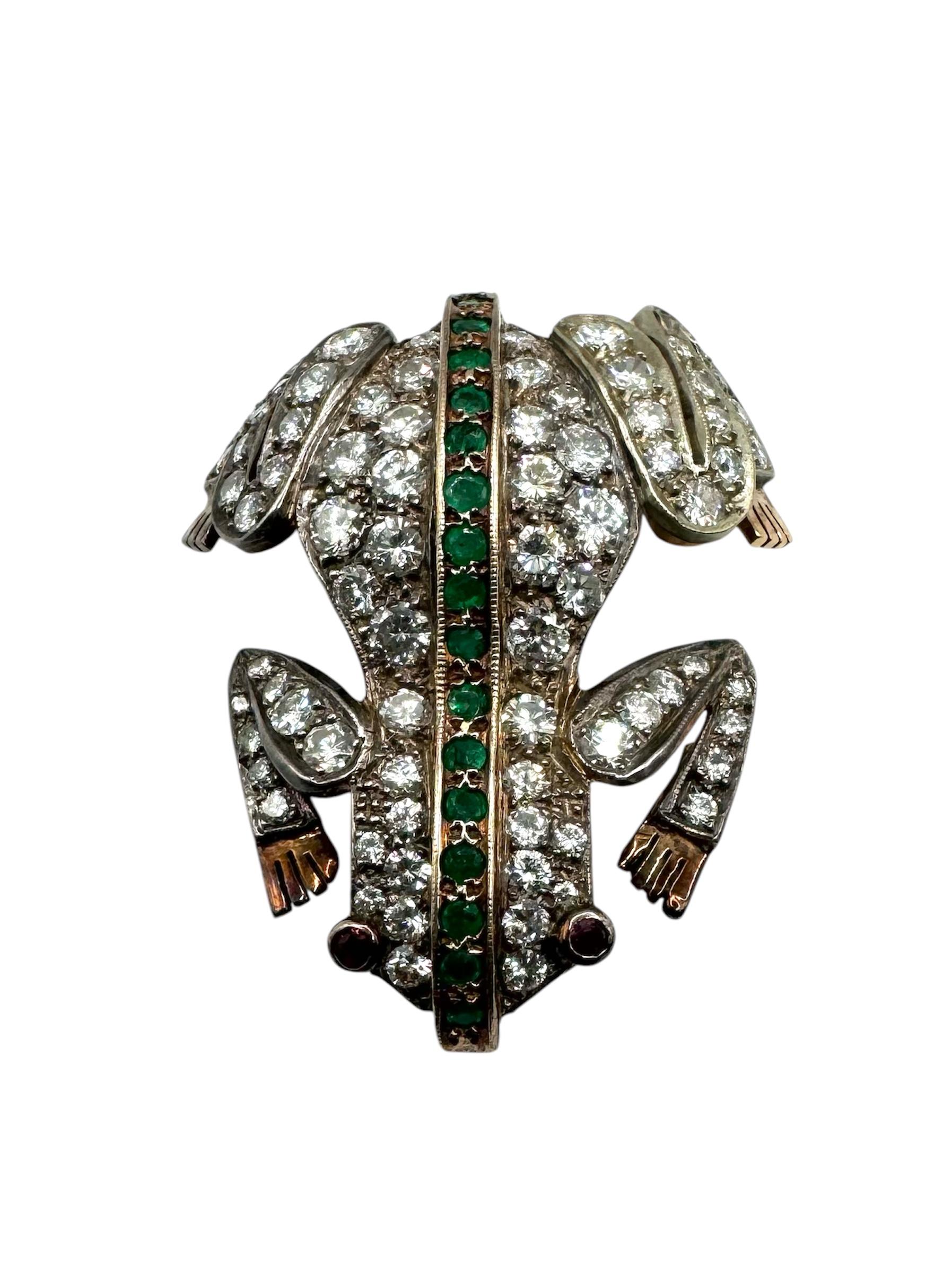 Whimsical and refined, this vintage 14K yellow gold frog brooch is a masterful blend of charm and craftsmanship. Pavé-set with 78 brilliant-cut diamonds totaling approximately 5.46 carats, the frog’s body sparkles with striking brilliance. A row of