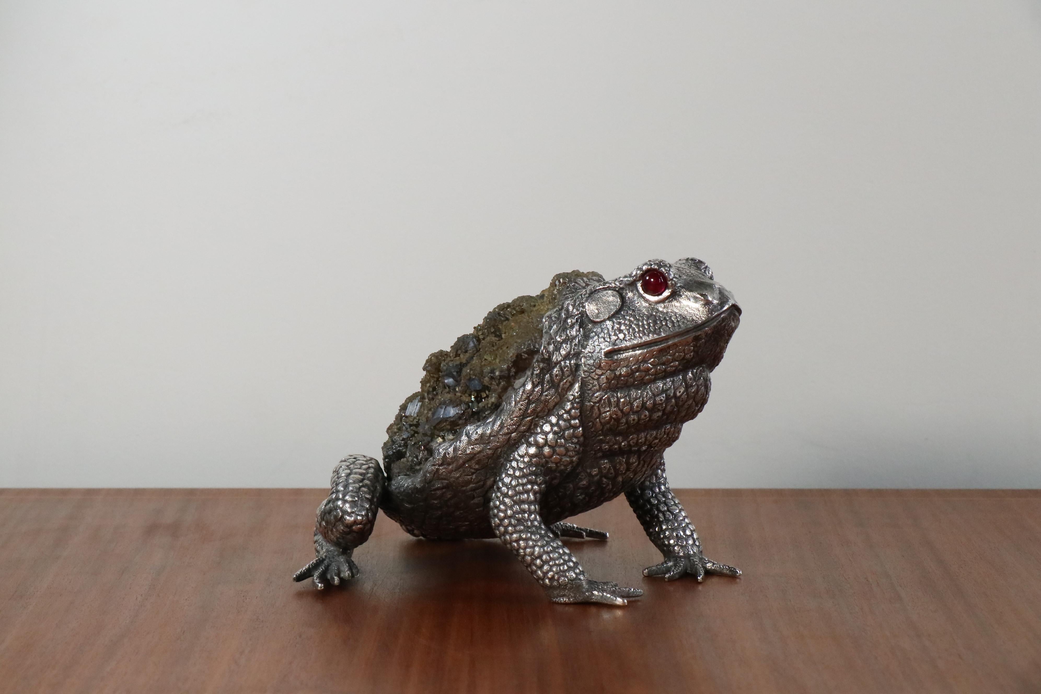 Frog by Alcino Silversmith Handcrafted in Sterling Silver with Green Spherulite 4