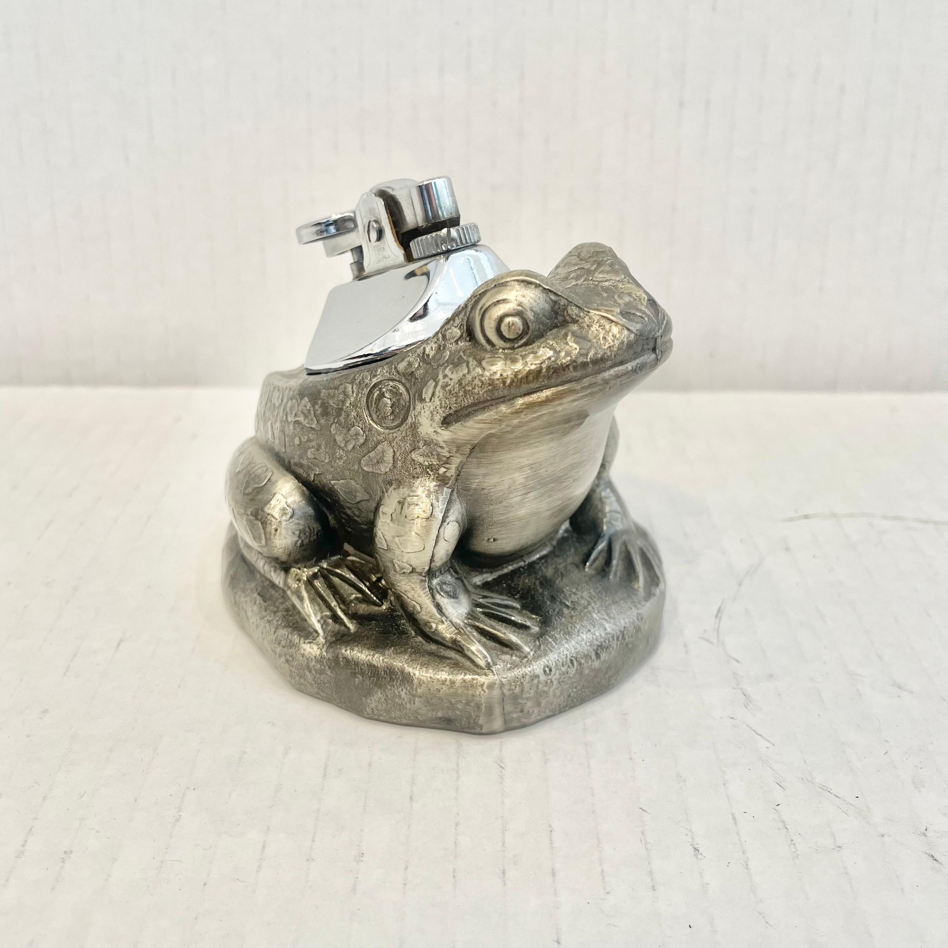 vintage frog lighter