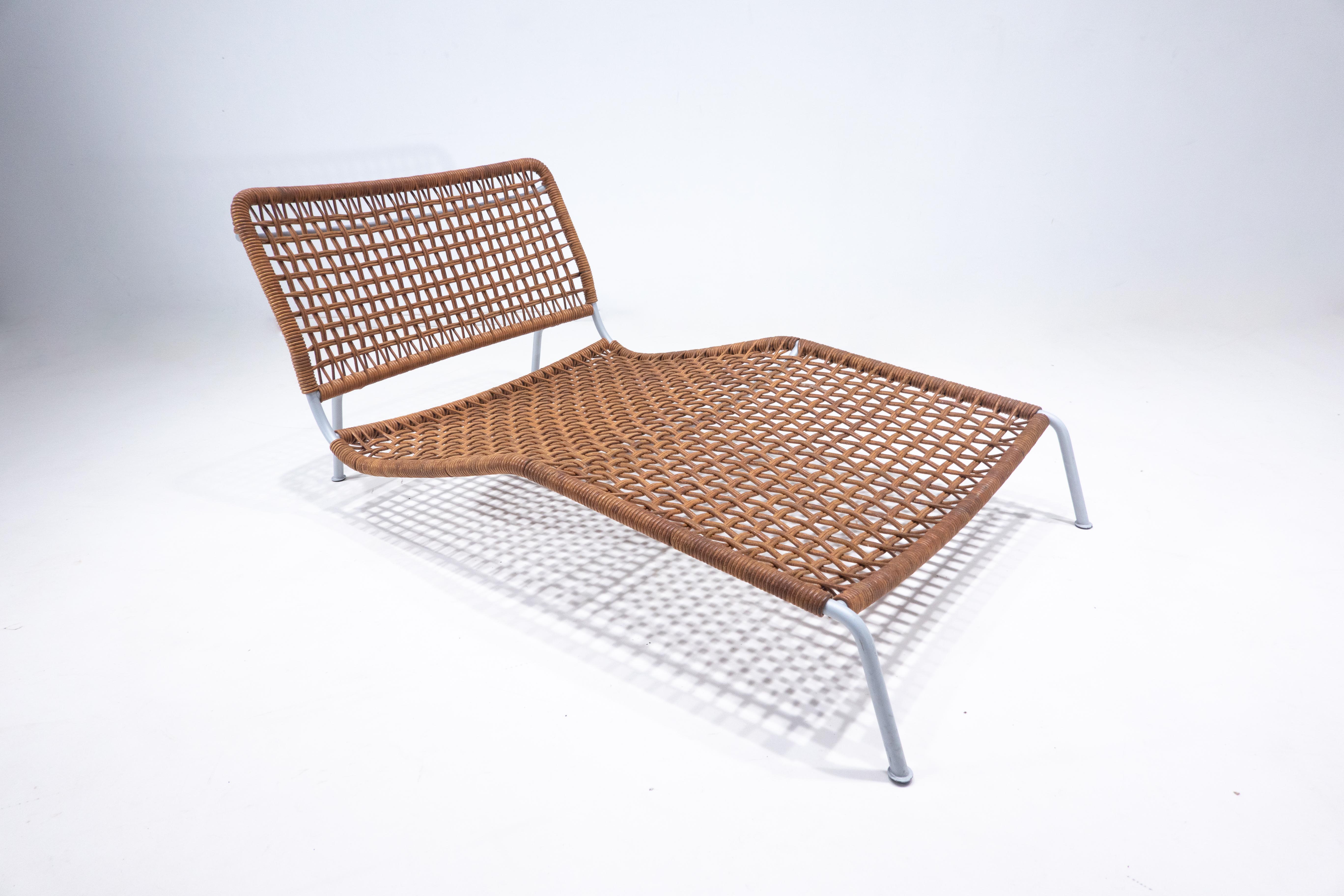 Frog Lounge Chair de Piero Lissoni pour Living Divani