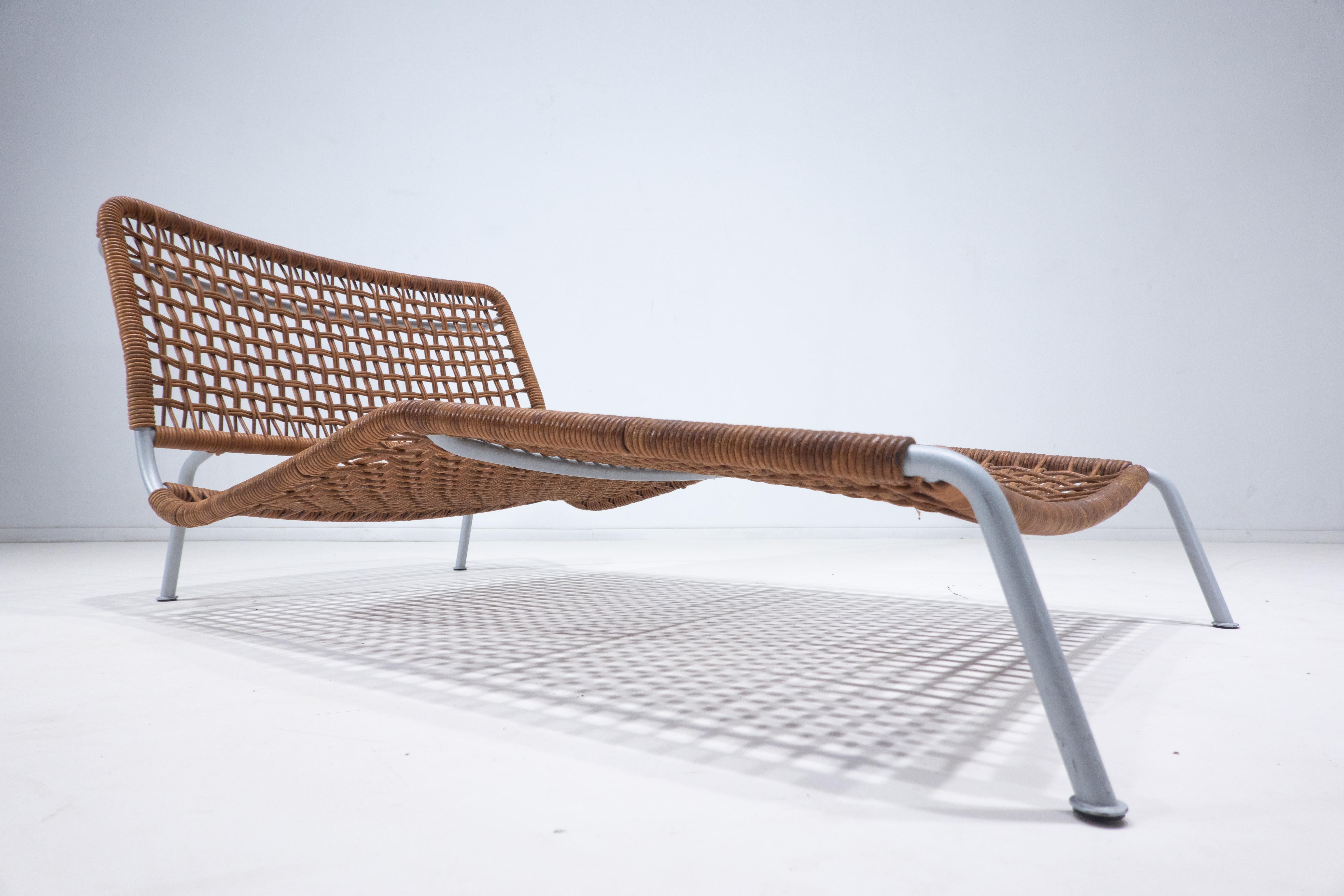 Italian Frog Lounge Chair by Piero Lissoni for Living Divani, 1990 For Sale