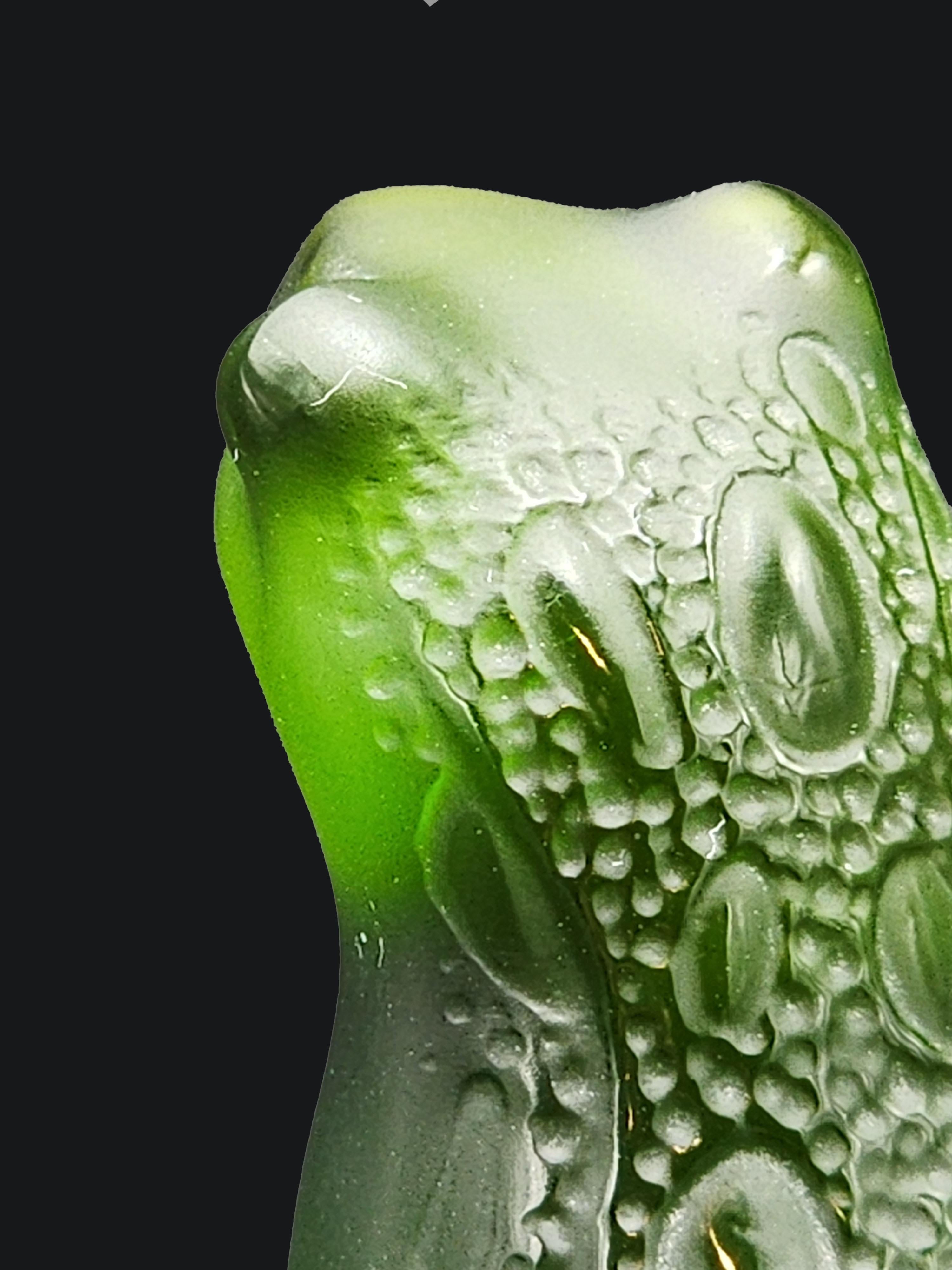 Frog model glass figure by Lalique from the 20th century In Good Condition In Autonomous City Buenos Aires, CABA