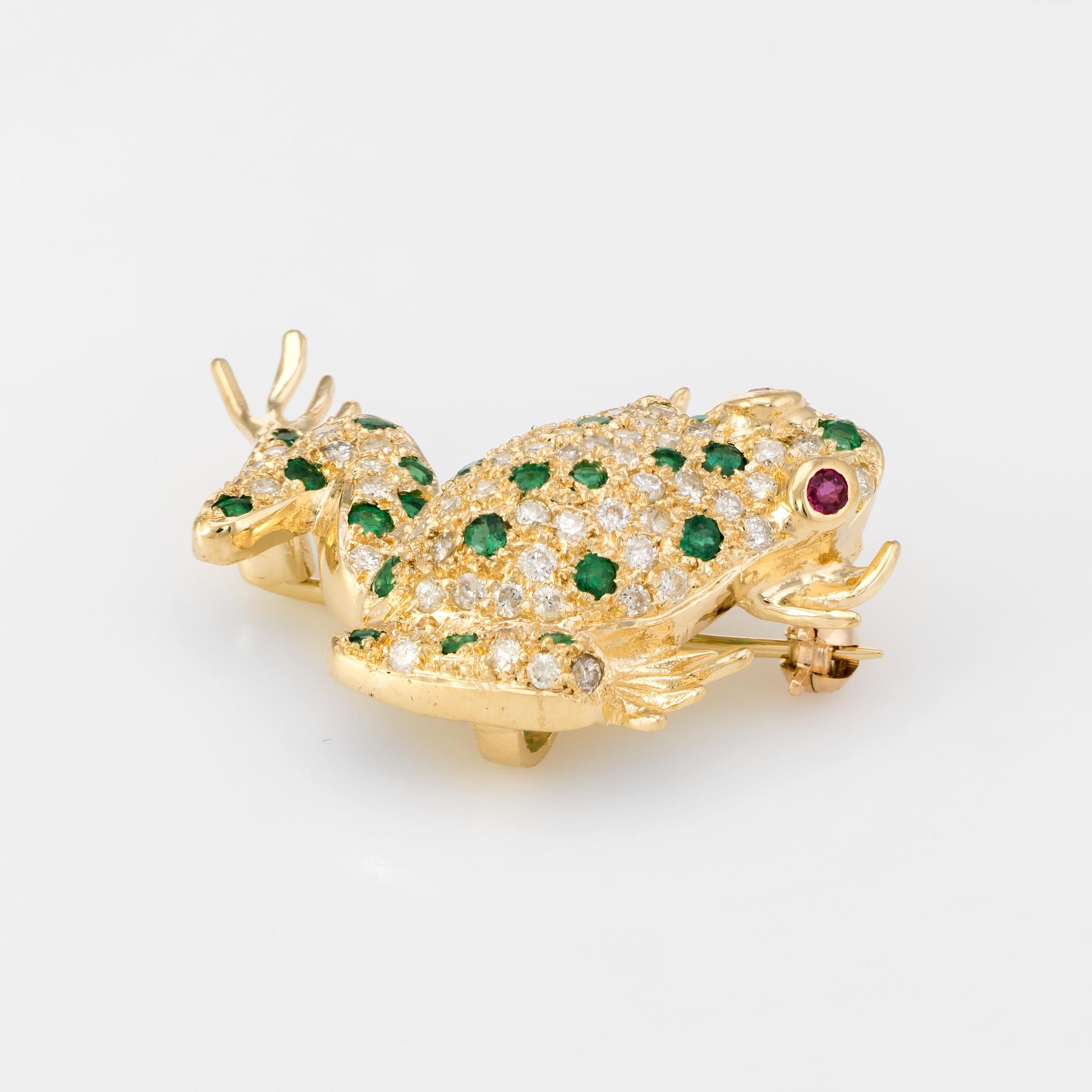 Modern Frog Pendant Brooch Vintage Diamond Emerald Ruby 18 Karat Yellow Gold Jewelry