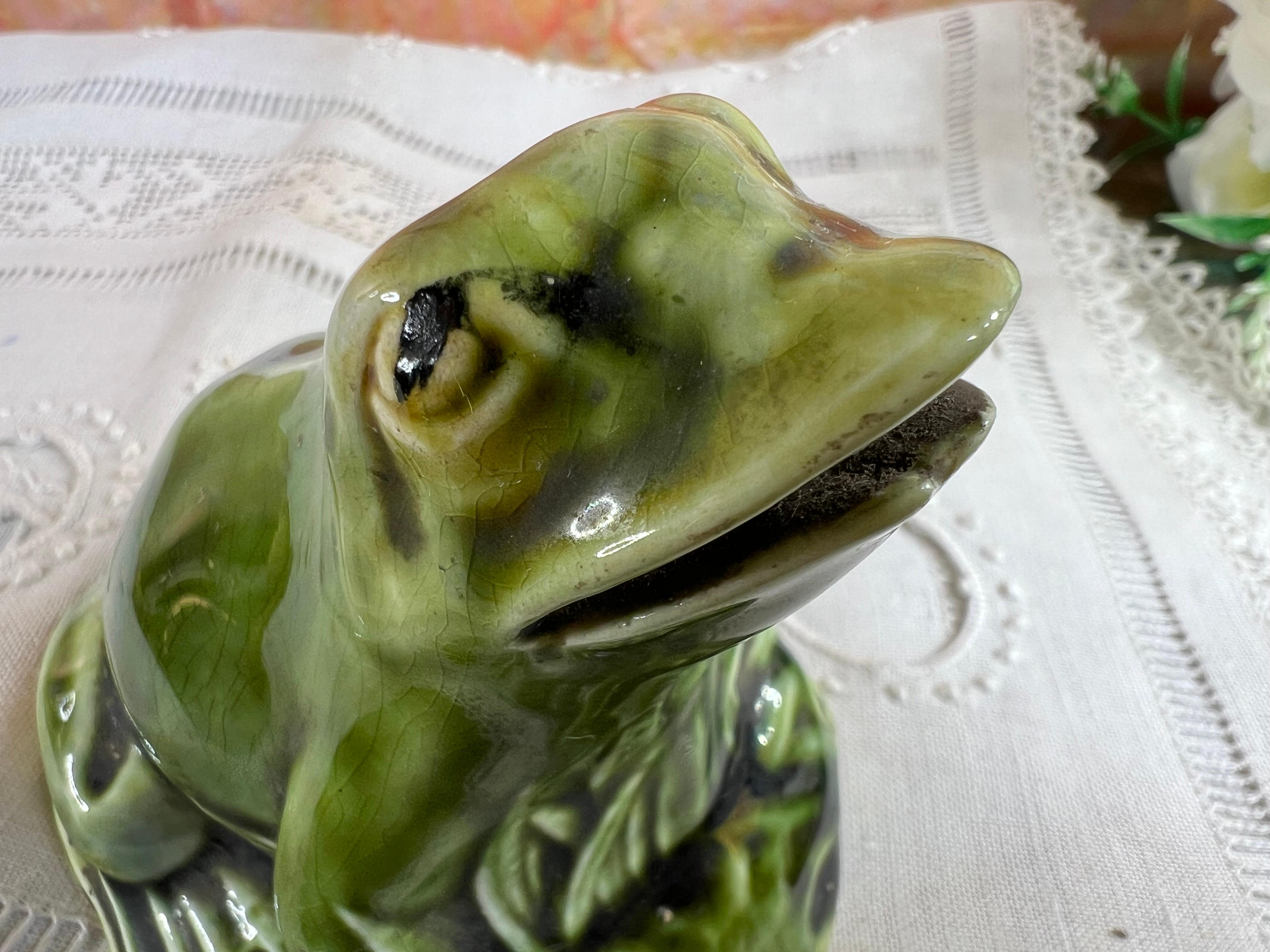 Frog Piggy Bank in Onnaing Majolica - Circa 1900 2