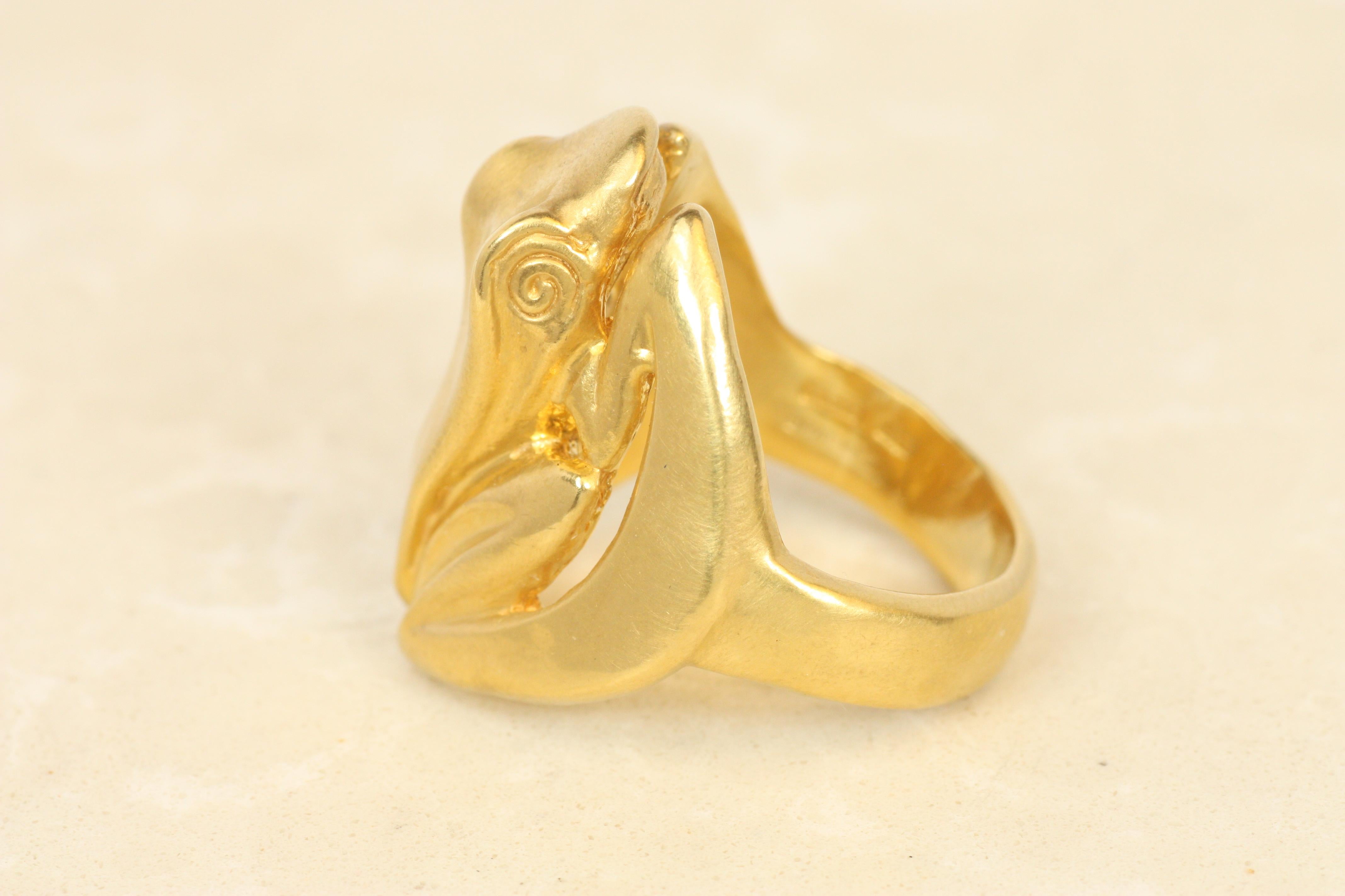 Frog Ring in 22K Yellow Gold – Pre-Columbian Inspired by Bracken Jewelers In New Condition For Sale In Santa Monica, CA