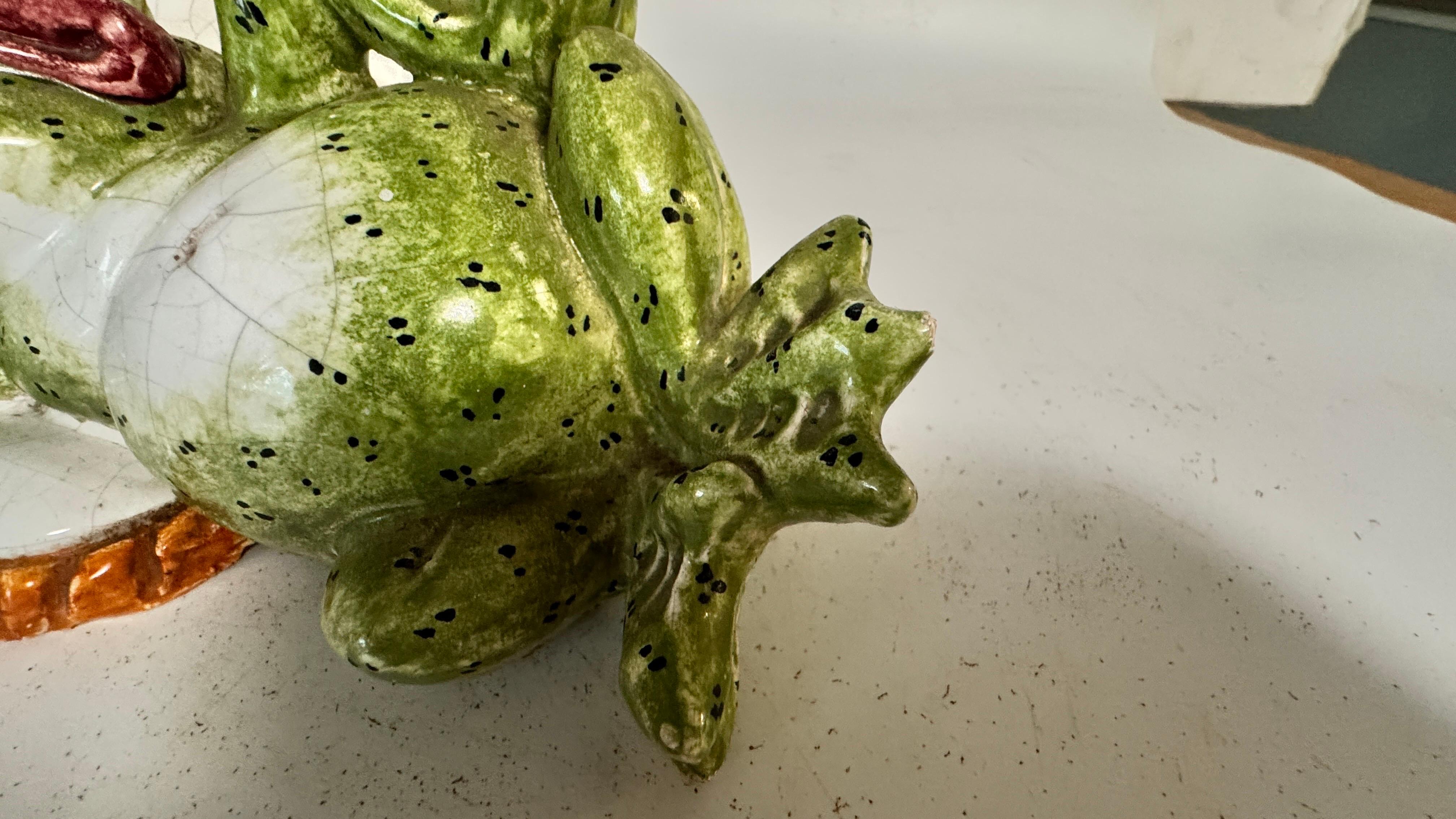 Figurilla Escultura Rana en Rerra Cotta Esmaltada firmada Ceccarelli Italia mediados del siglo XX en venta