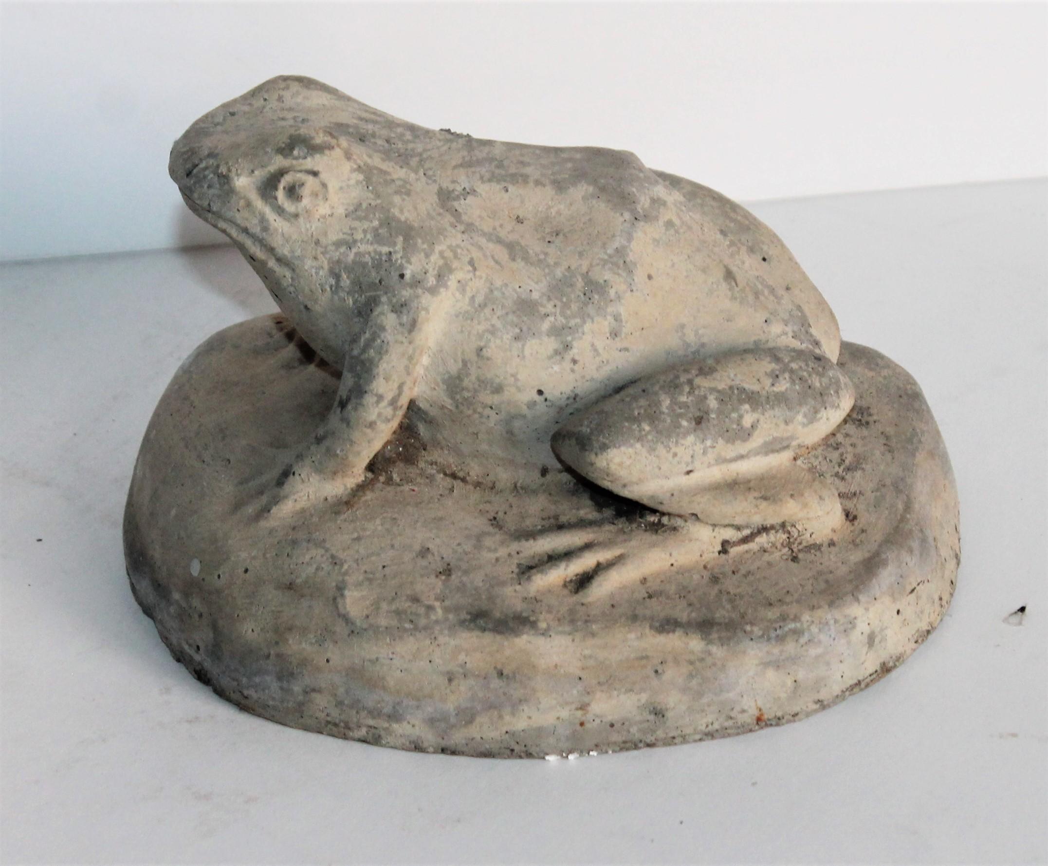 Américain Sculpture de grenouille pour le jardin en vente