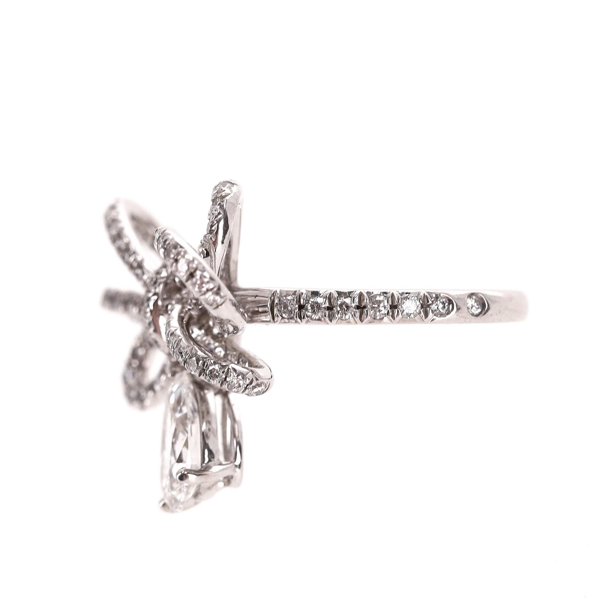 From Chanel High Jewellery Collection - Chanel Boucle Diamant Bow Ring For Sale 2