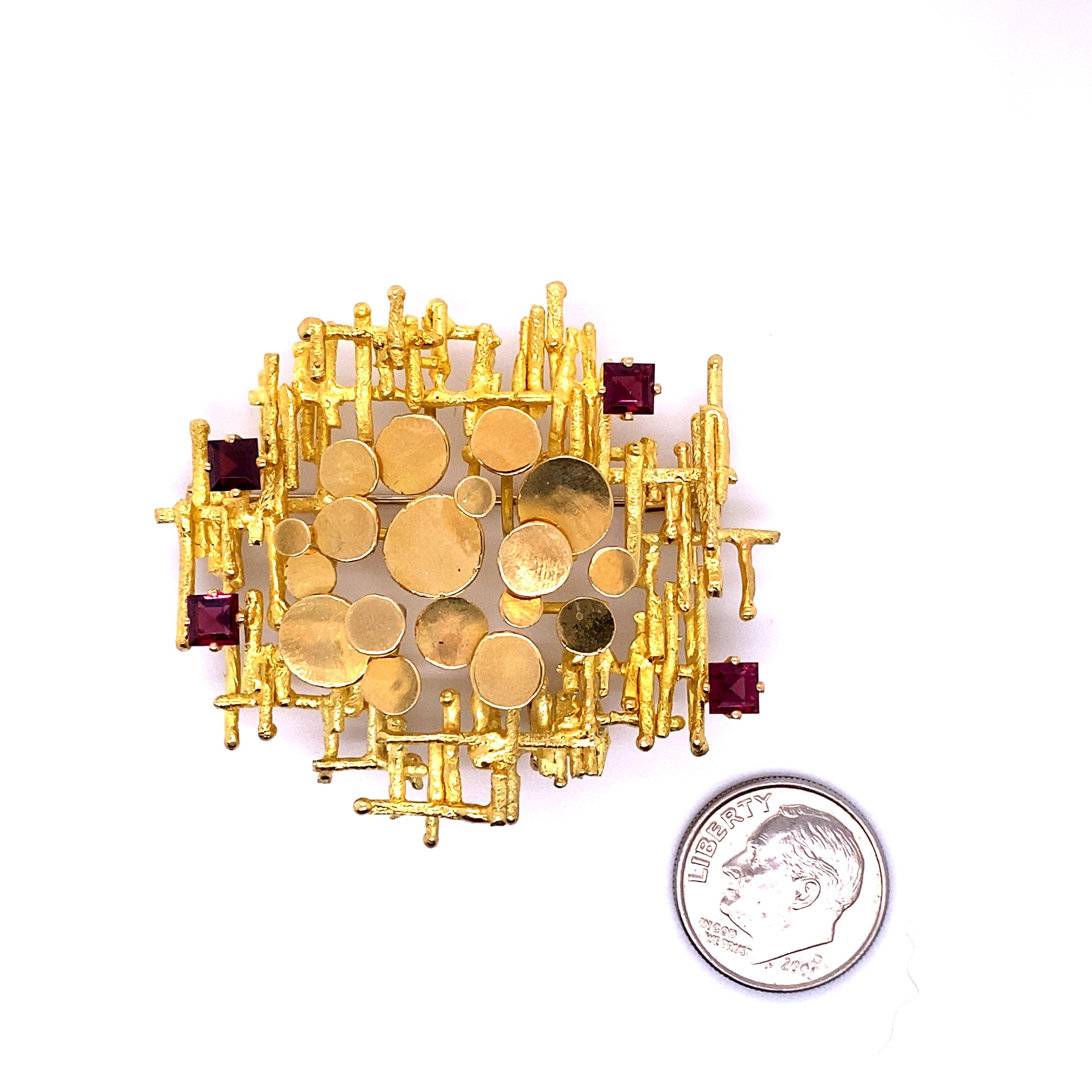 From Lucerne, Switzerland Vintage 18K Yellow Gold and Garnet Contemporary Brooch 5