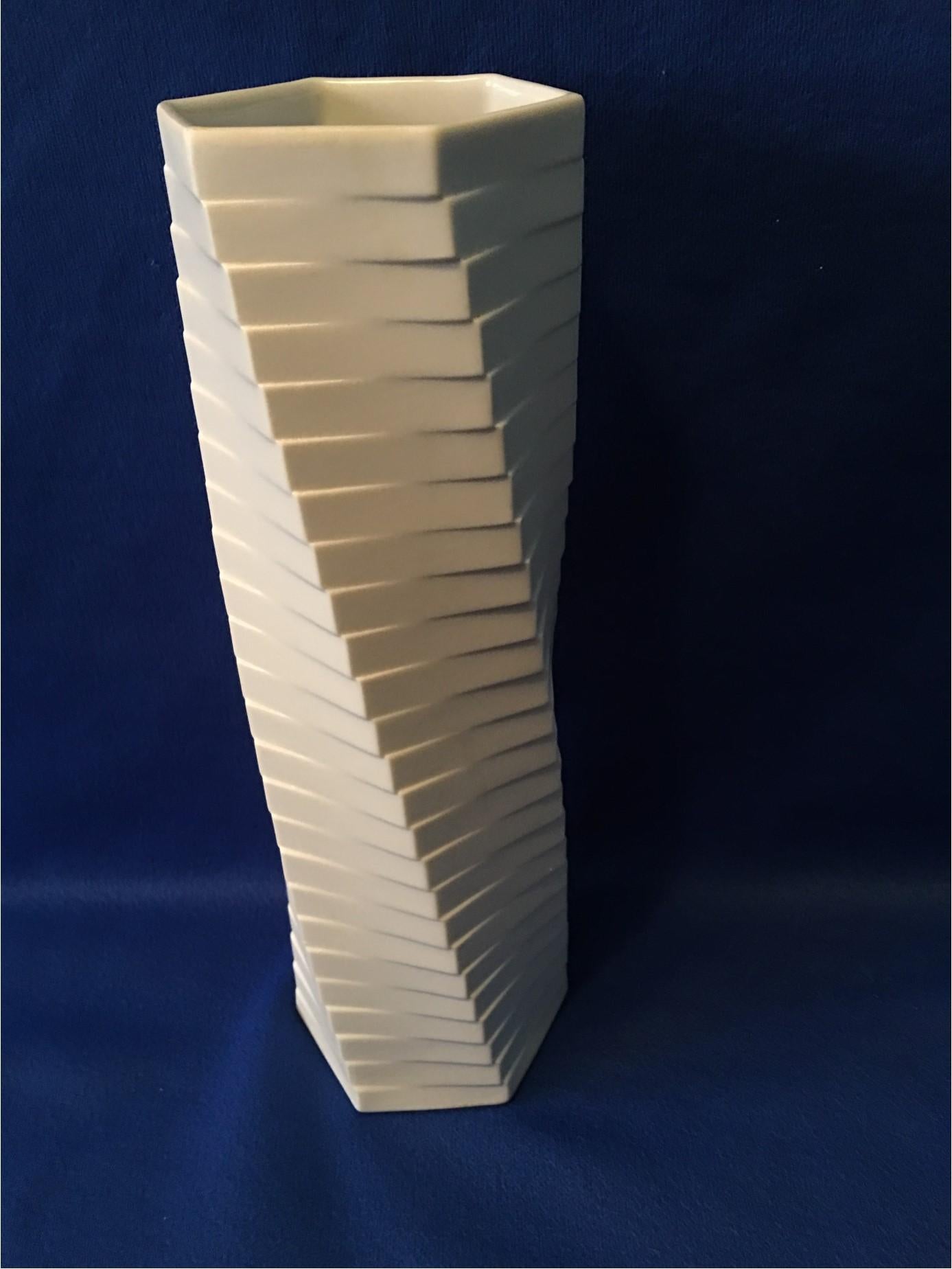 Late 20th Century from Rosenthal Studio Geometric White Matt Vase Pisa by Werner Uhl For Sale