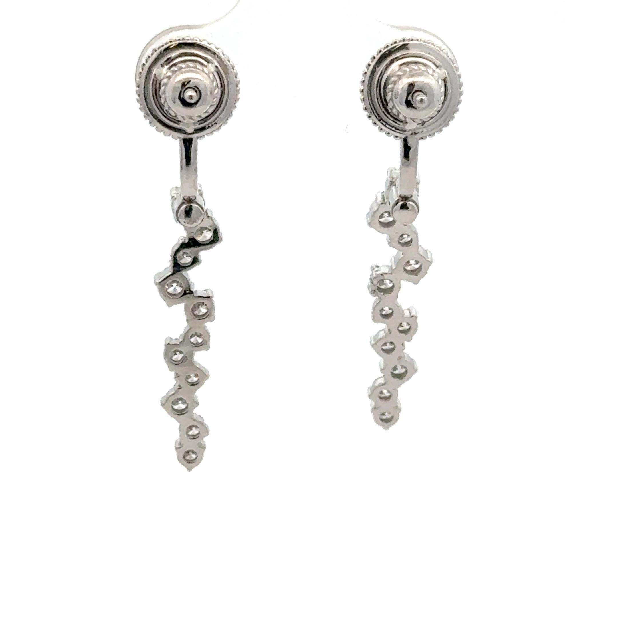 De las mujeres Front & Back Diamond Zig-Zag Drop Earrings 1.30 Carats 14 Karat White Gold en venta
