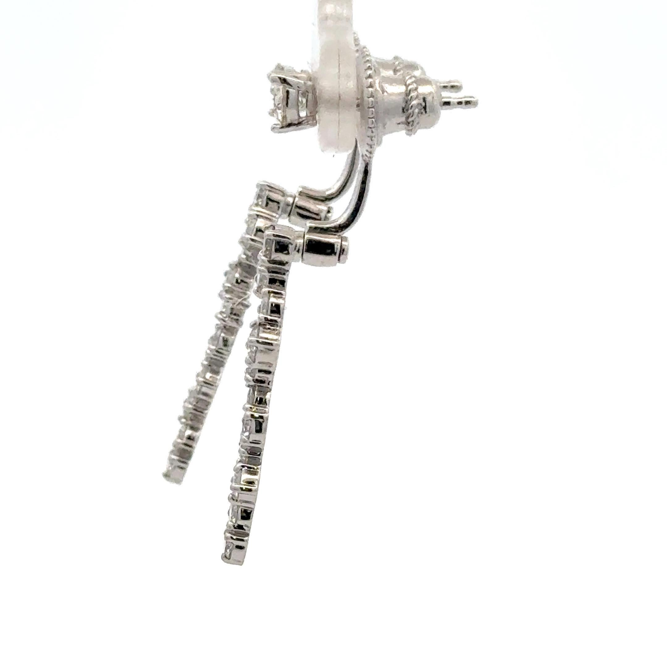 Front & Back Diamond Zig-Zag Drop Earrings 1.30 Carats 14 Karat White Gold en venta 2