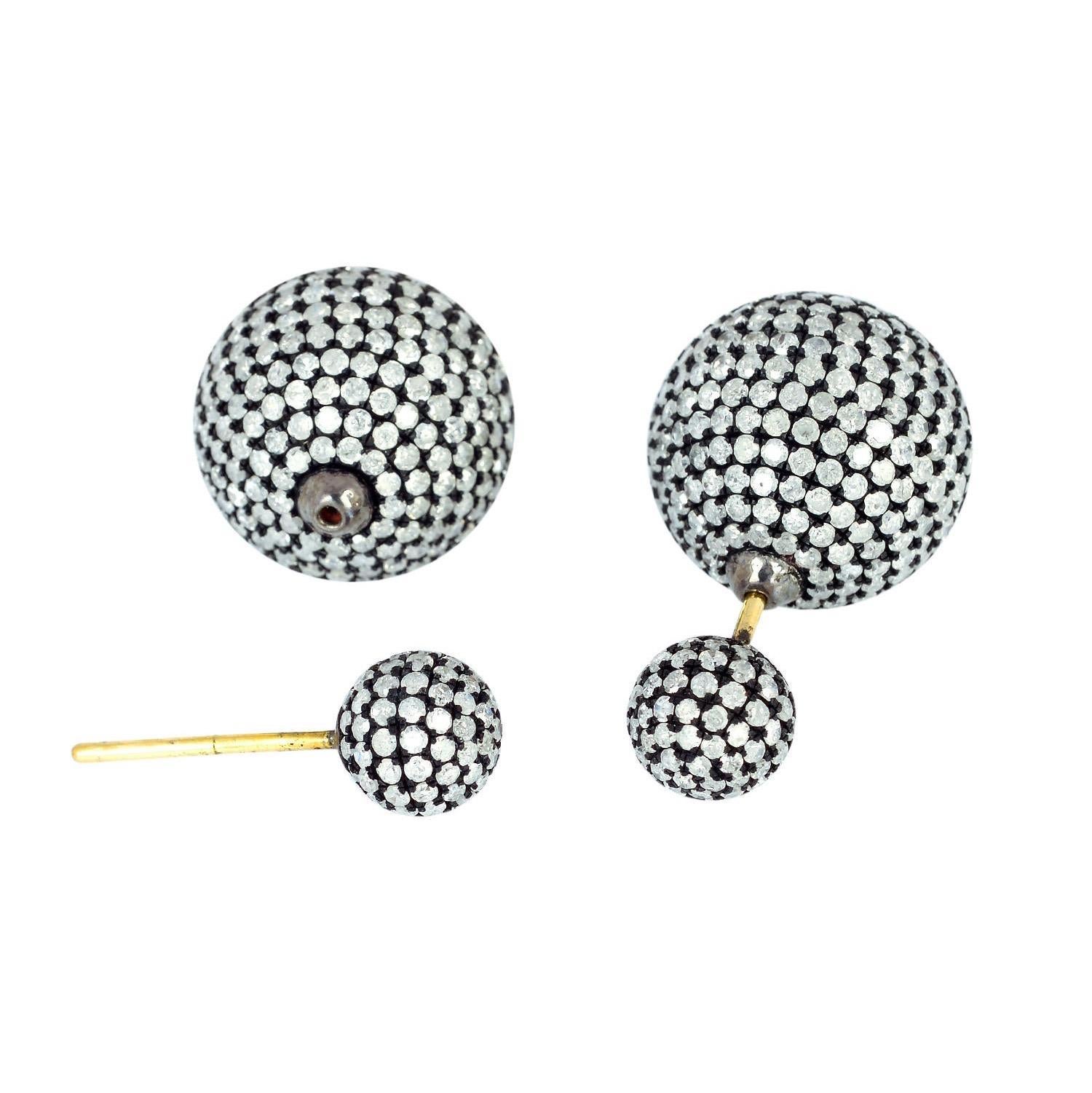 Moderne Clous d'oreilles en diamant double face à l'avant et à l'arrière en vente