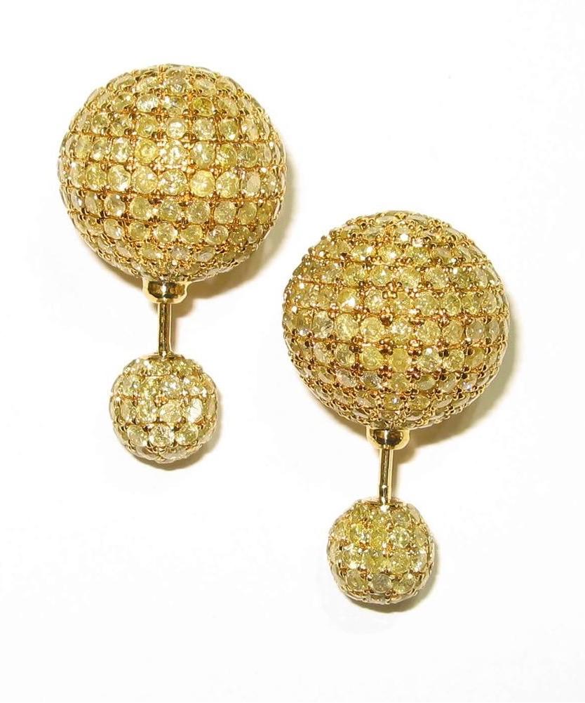 Moderne Clous d'oreilles en or 18 carats avec diamants jaunes double face à l'avant et arrière en vente