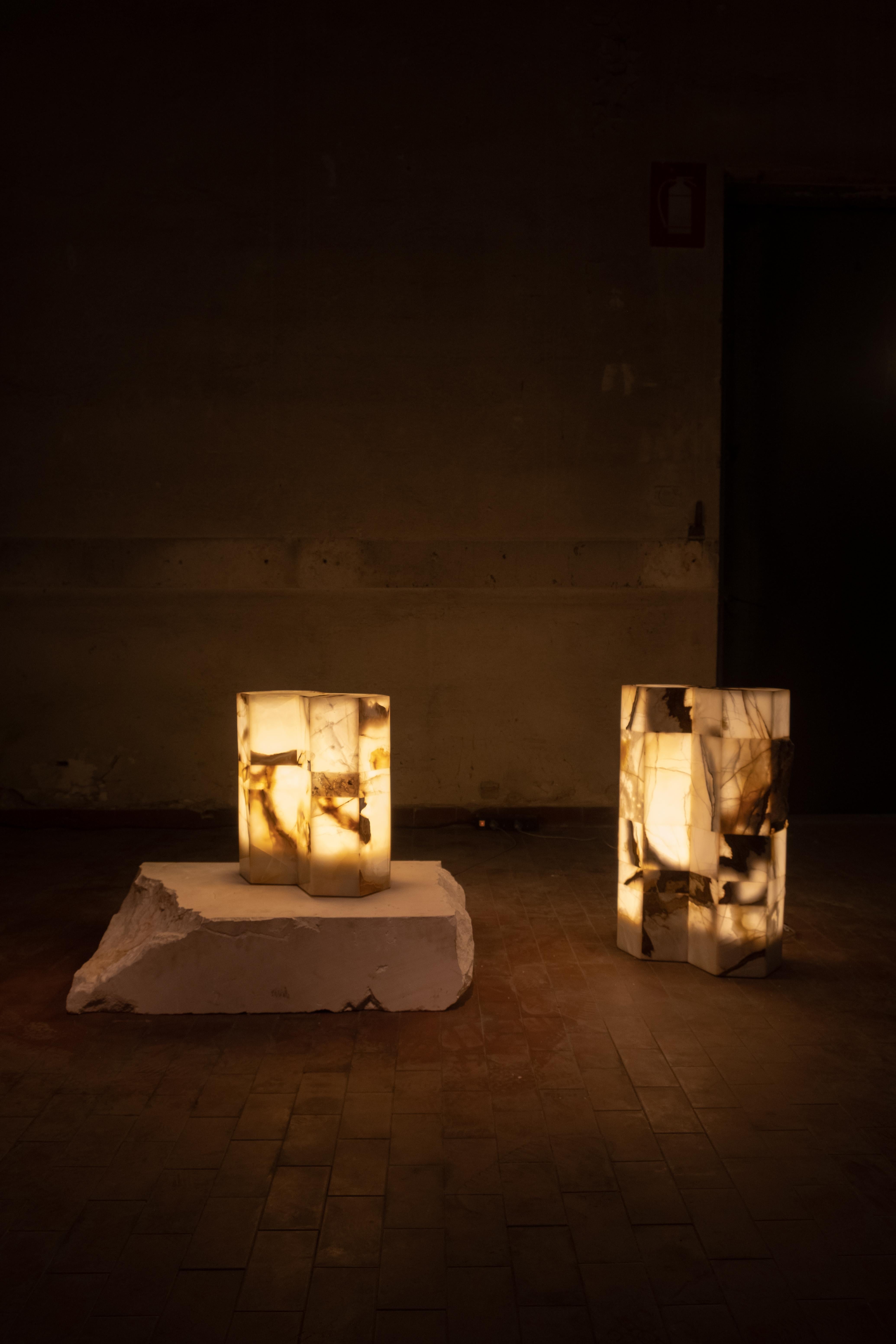 Onyx Frontera Floor Lamp by Cristián Mohaded