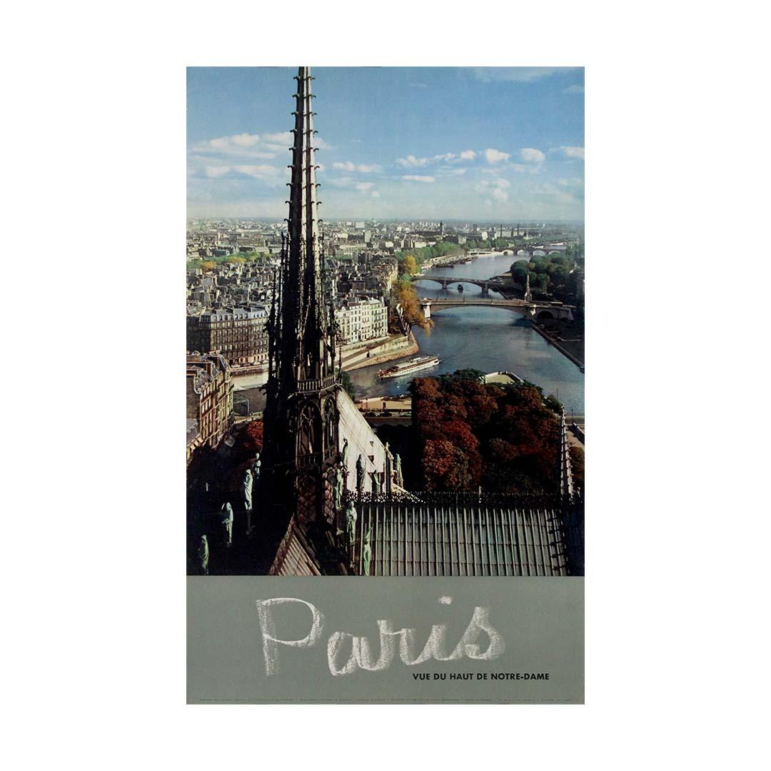 Poster di viaggio del 1960 fotografato da Fronval - Paris vu du haut de Notre-Dame in vendita 3